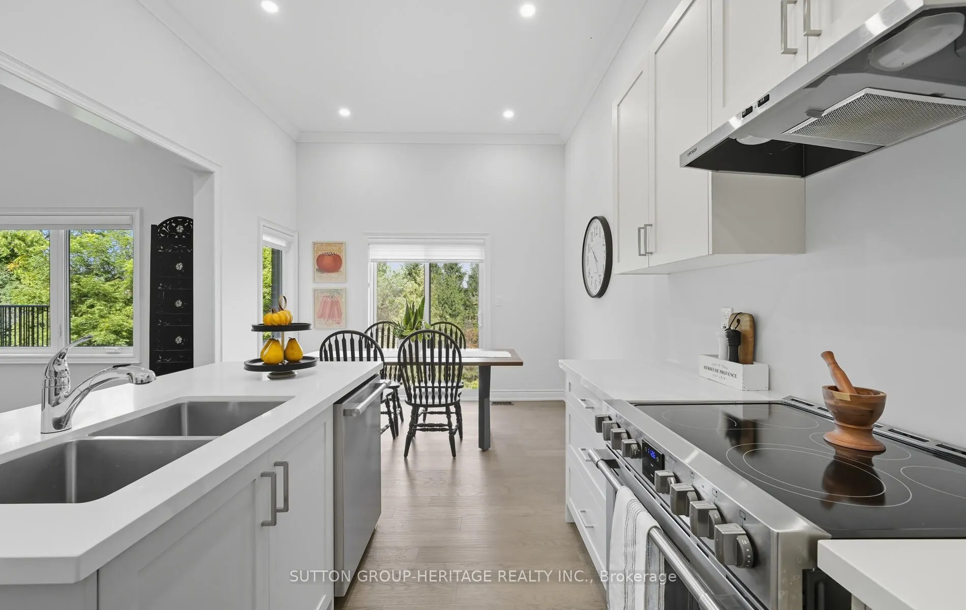 25 Ballinger Way