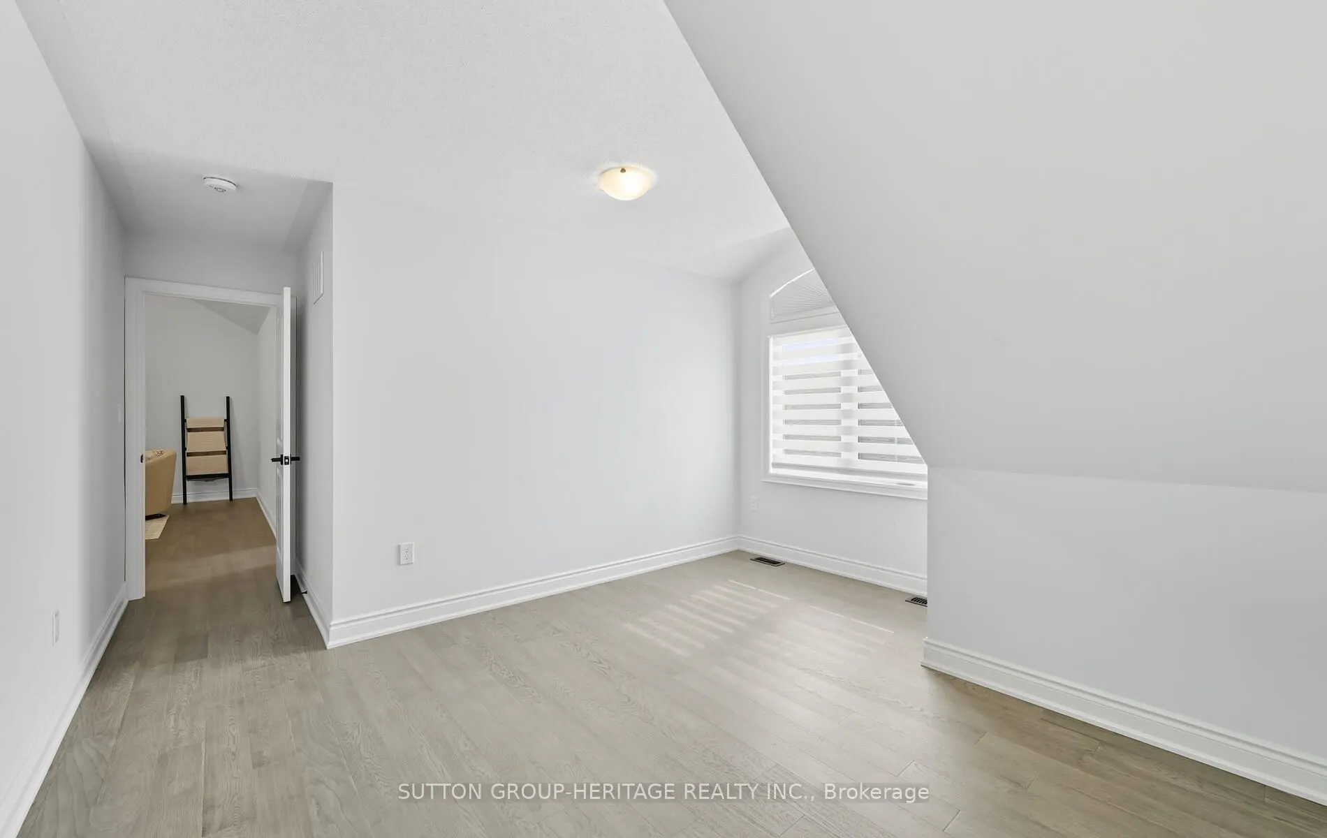 25 Ballinger Way