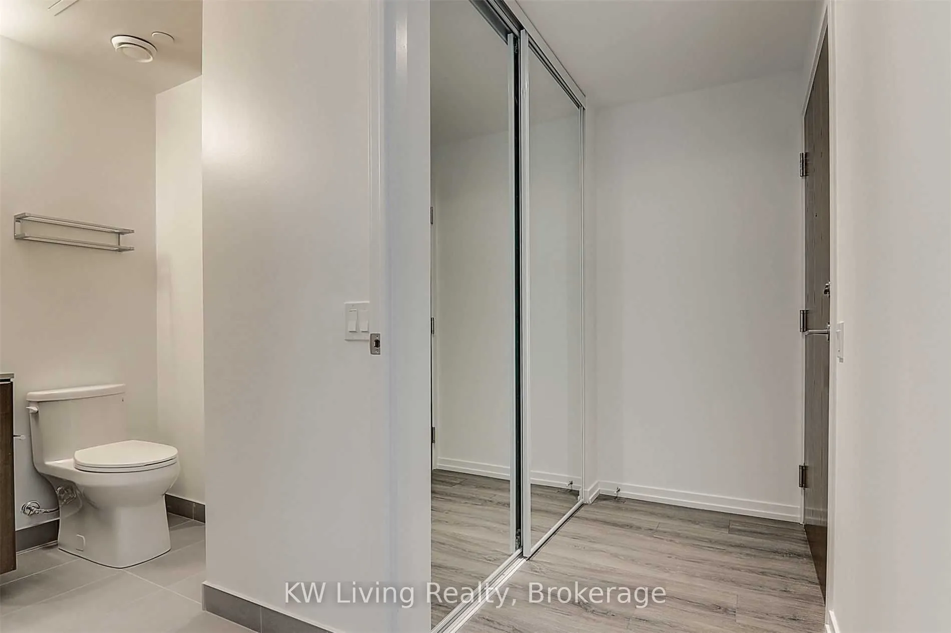 1000 Portage Parkway, #1801