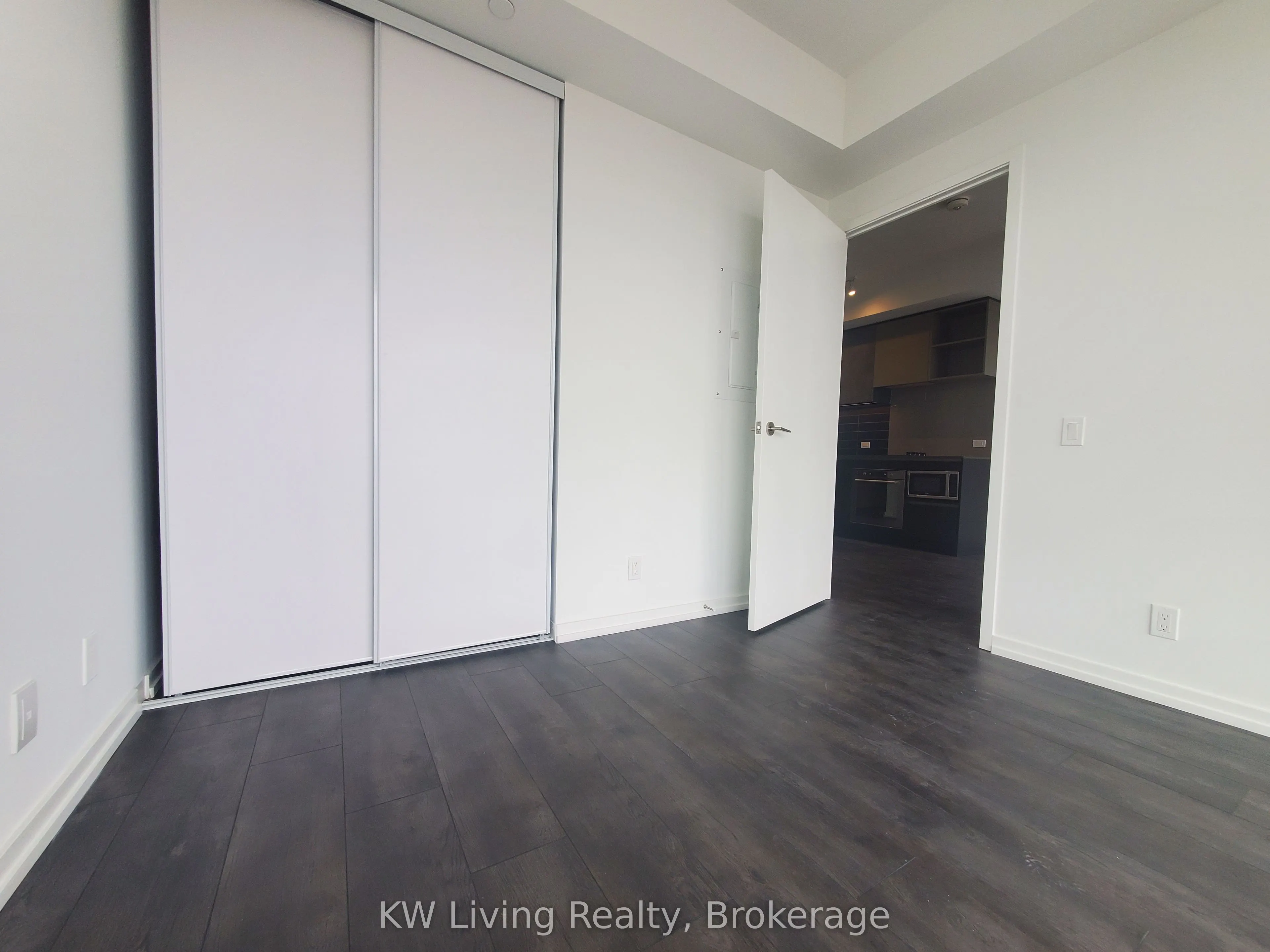 1000 Portage Parkway, #1801