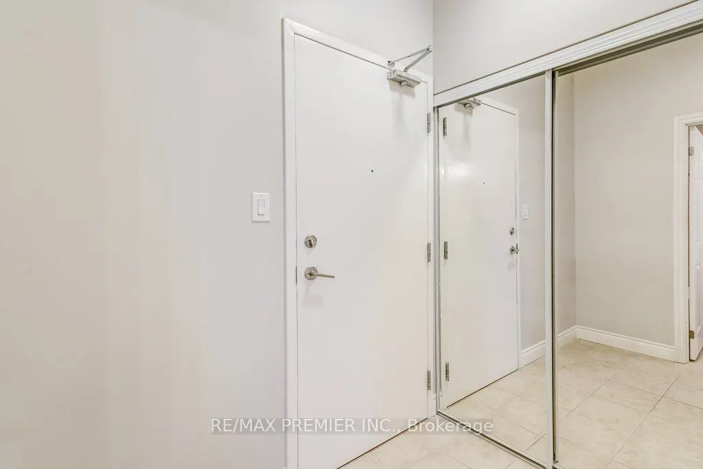 10211 Keele Street, #209