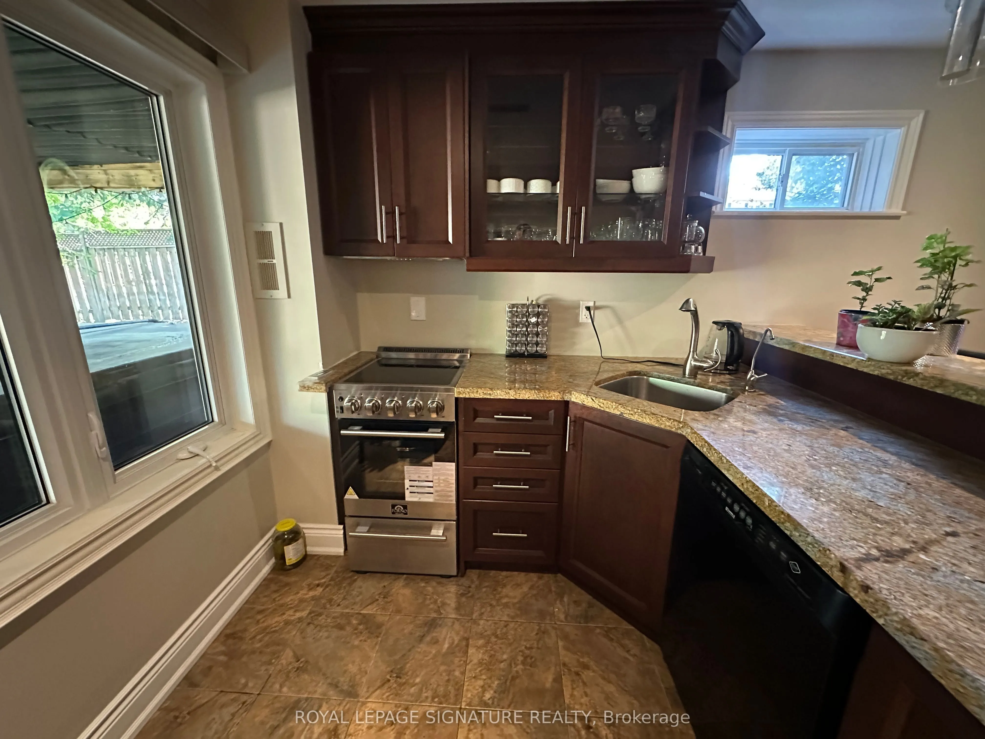 30 Knole Haven Drive, #Lower
