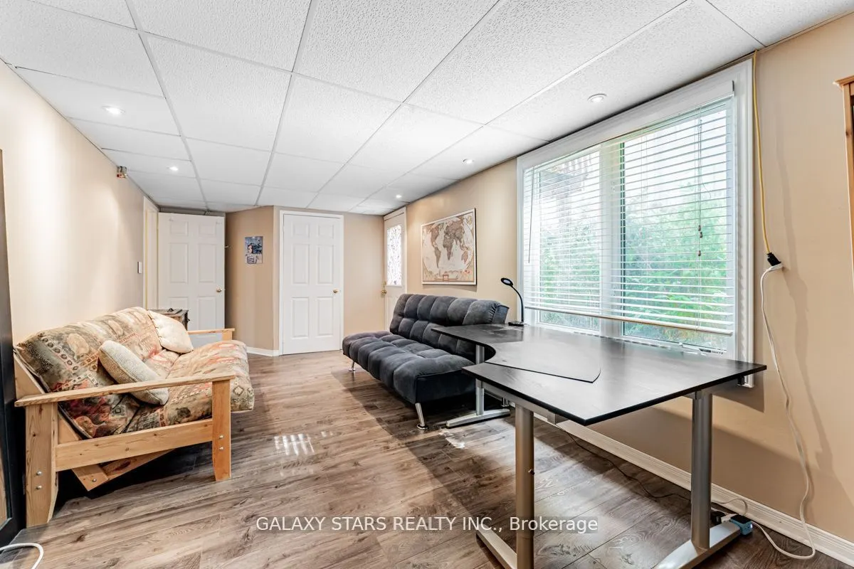 24 Post Oak Drive
