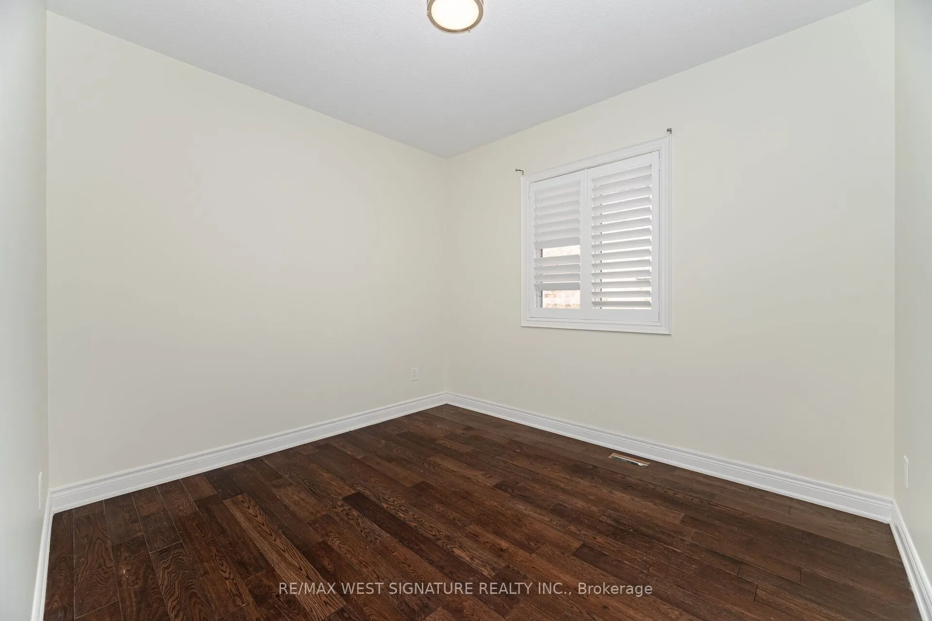 107 Cupola Crescent