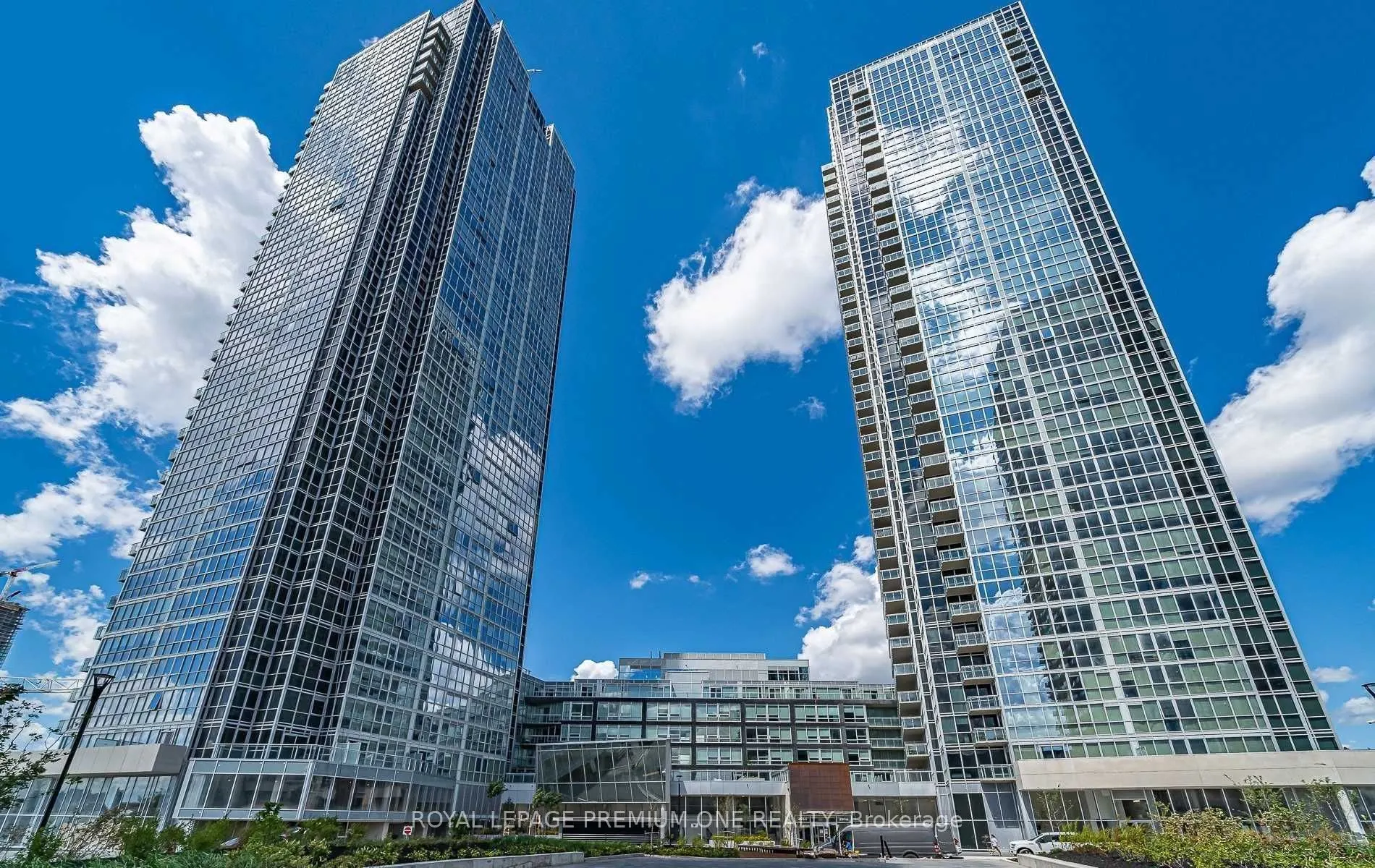 2916 Highway 7 Road, #1409