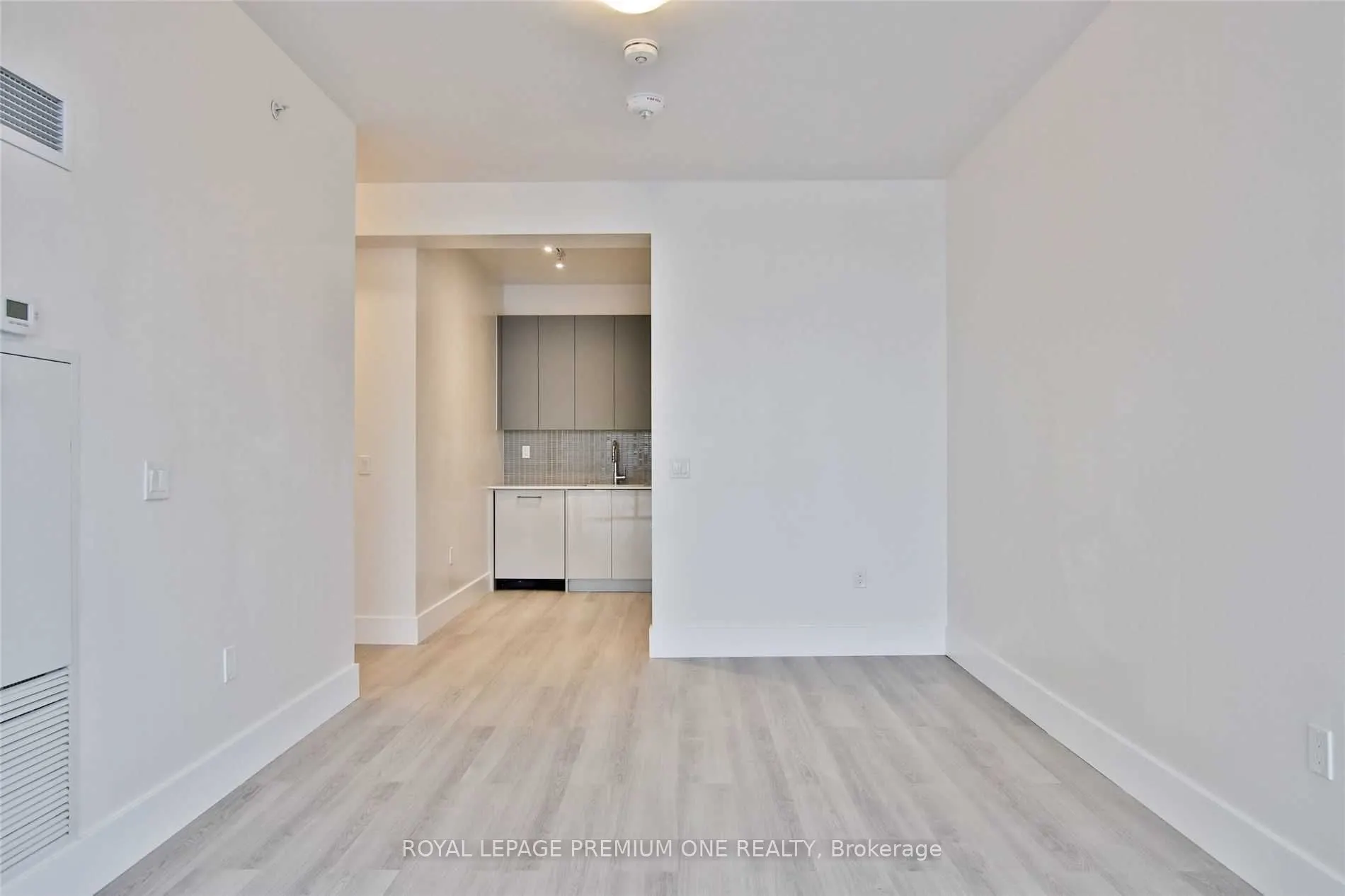 2916 Highway 7 Road, #1409