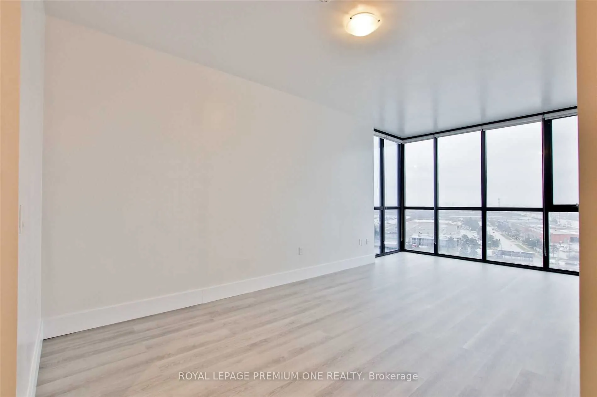 2916 Highway 7 Road, #1409