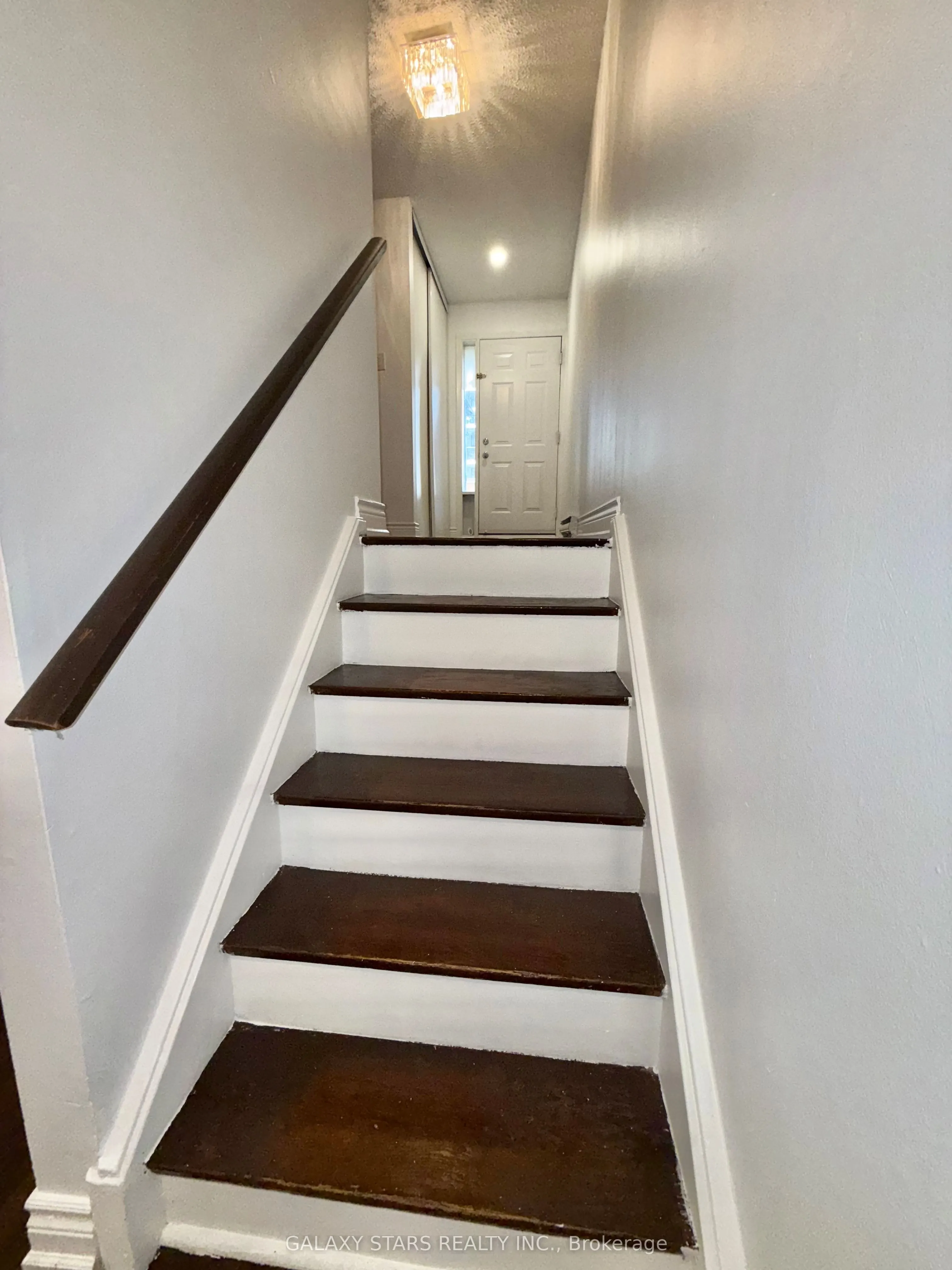 145 Milestone Crescent, #21