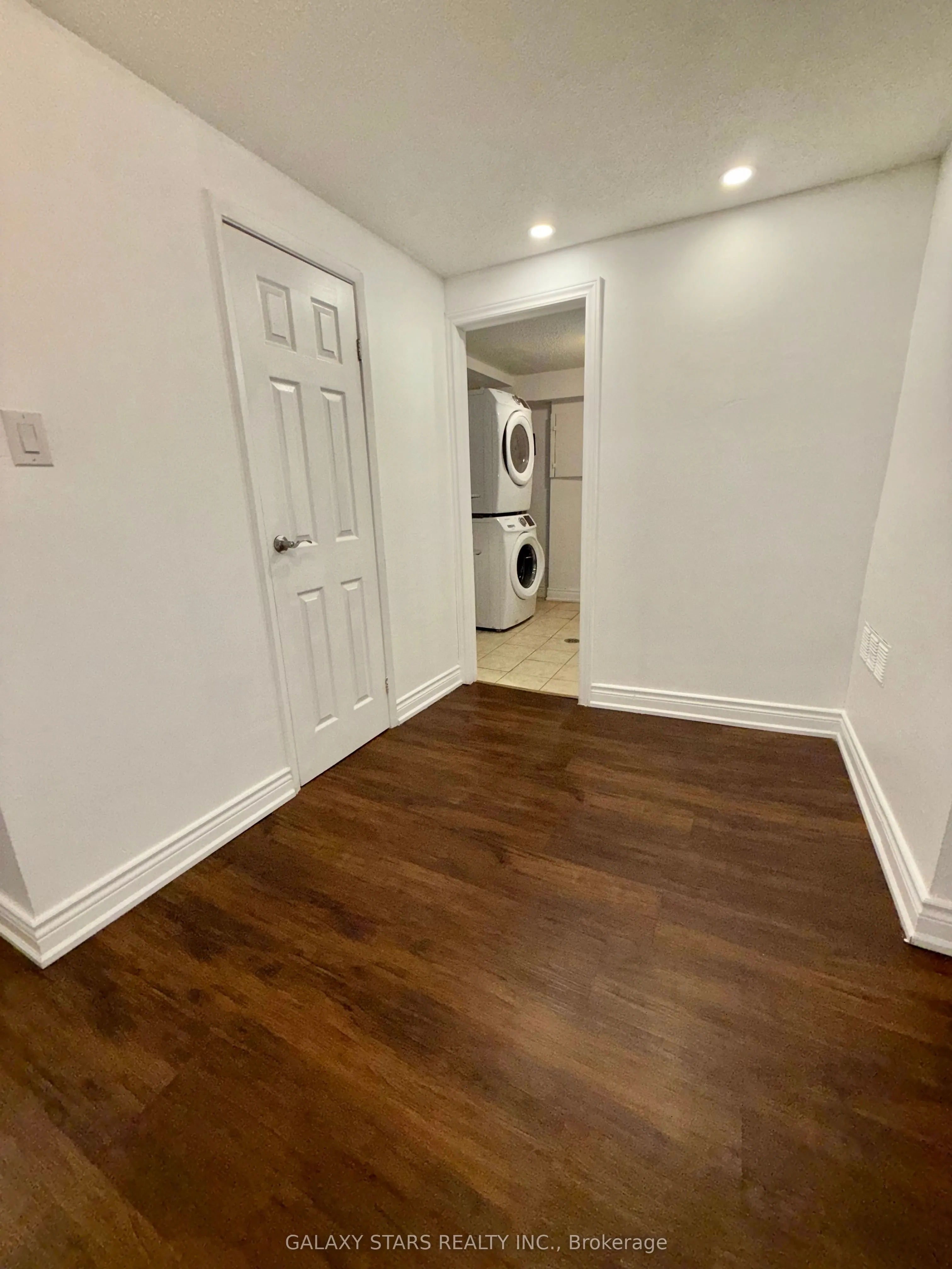 145 Milestone Crescent, #21