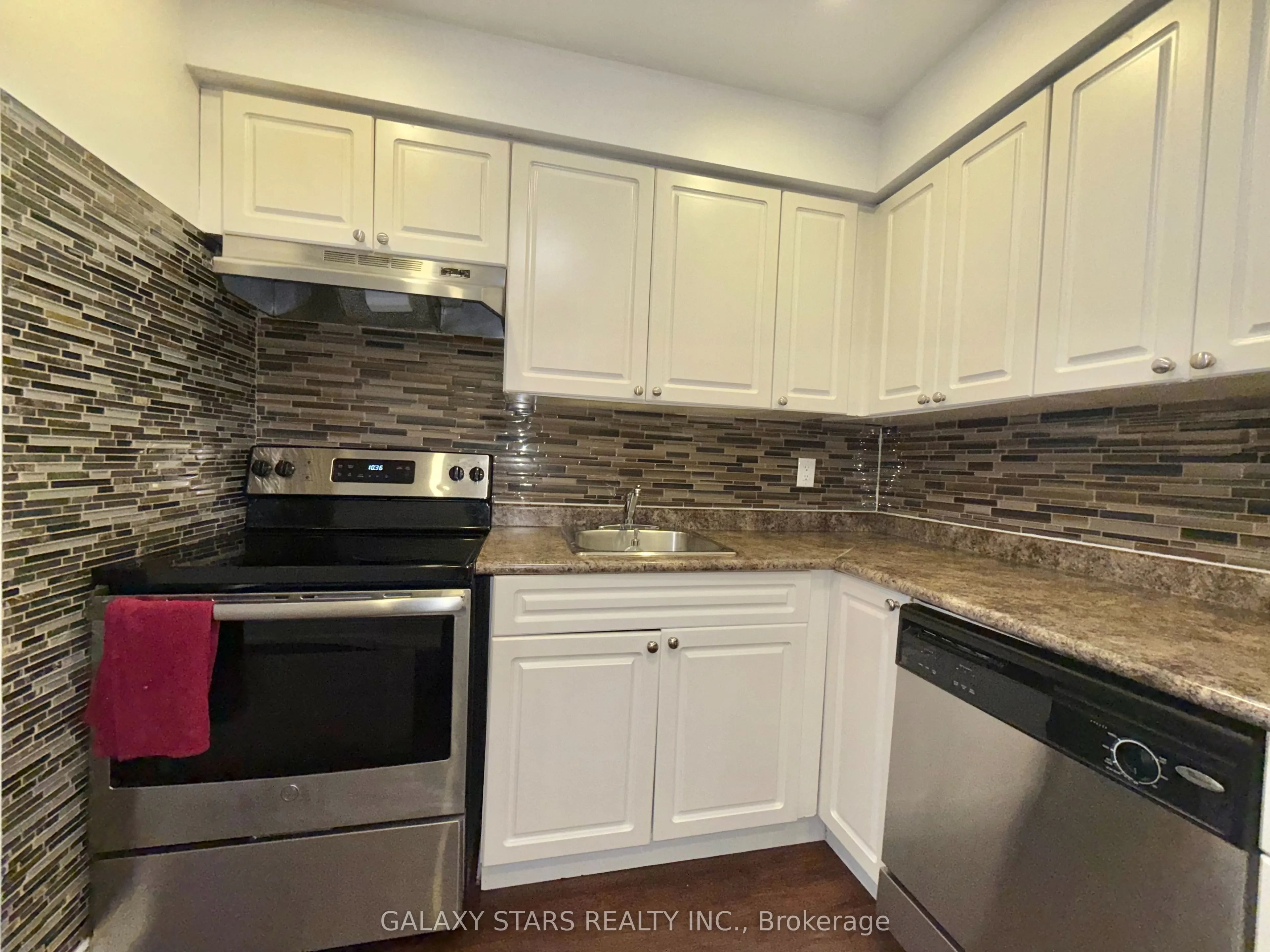 145 Milestone Crescent, #21