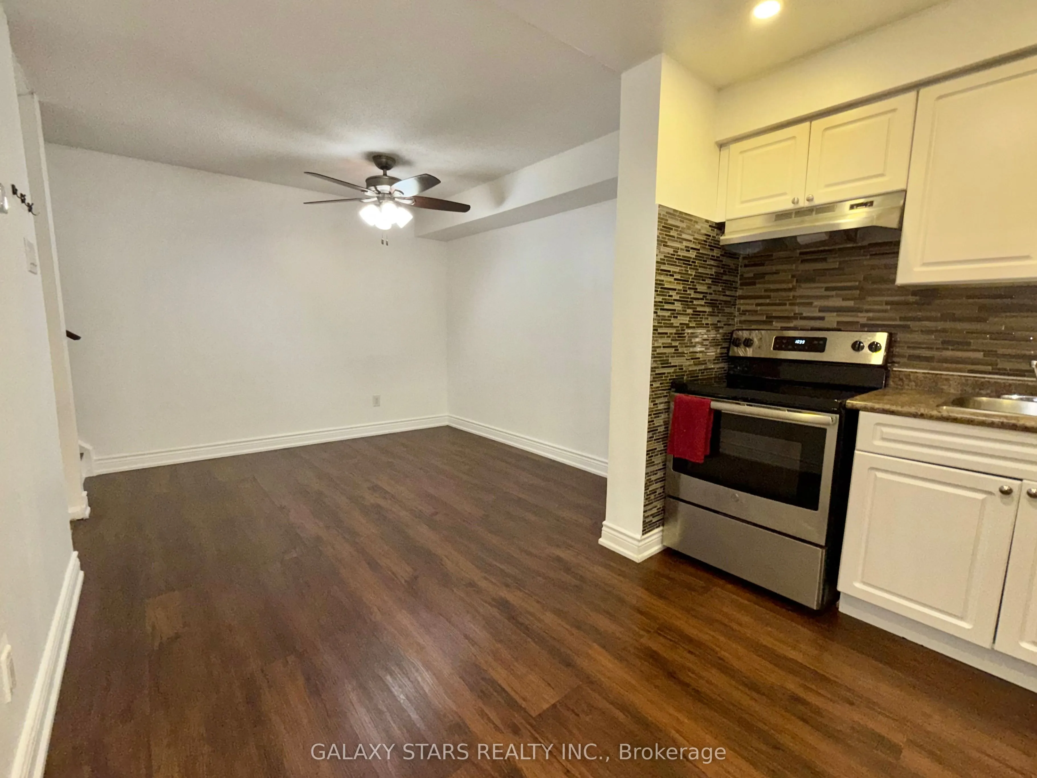 145 Milestone Crescent, #21