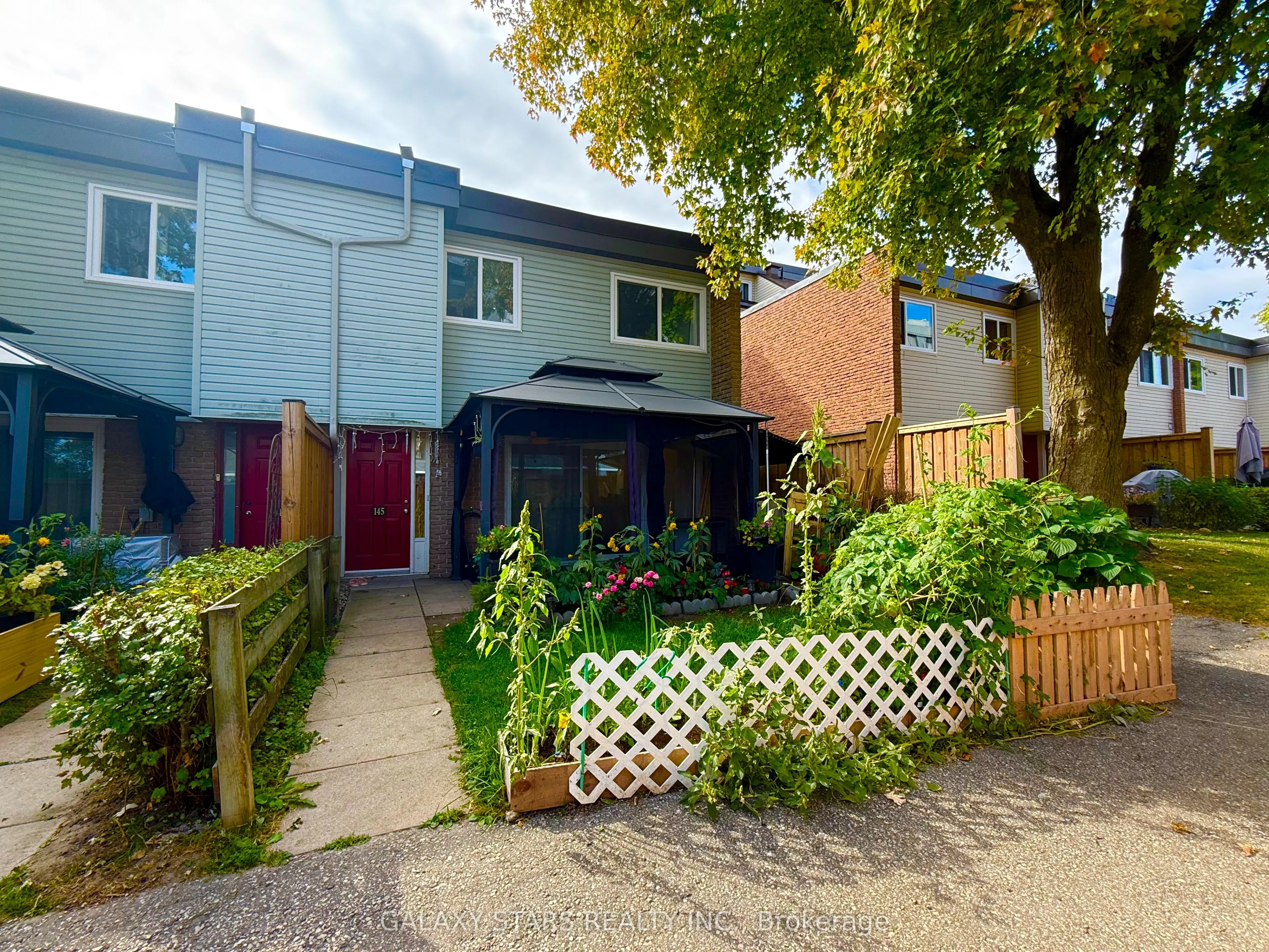 145 Milestone Crescent, #21
