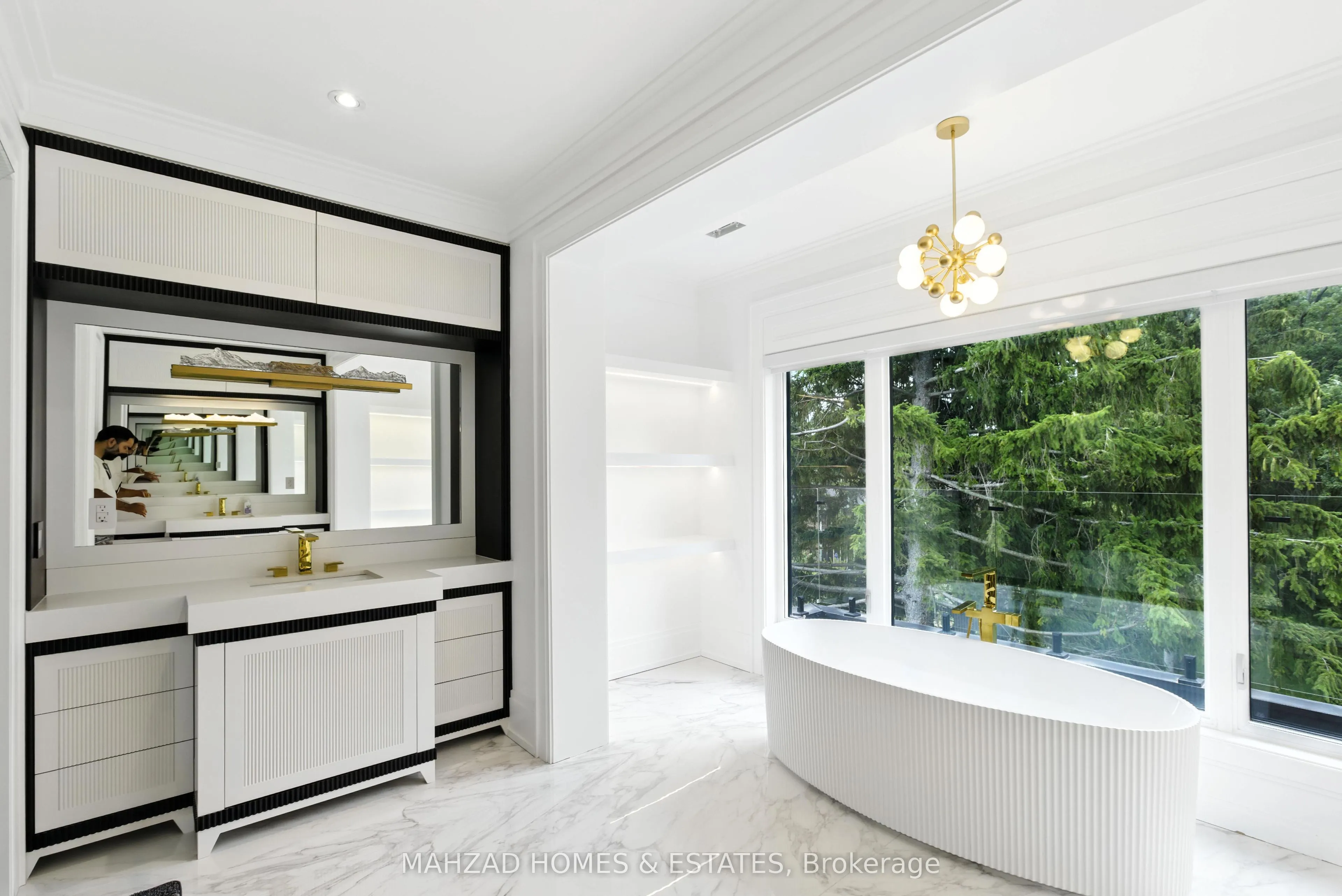 30 B Scott Drive