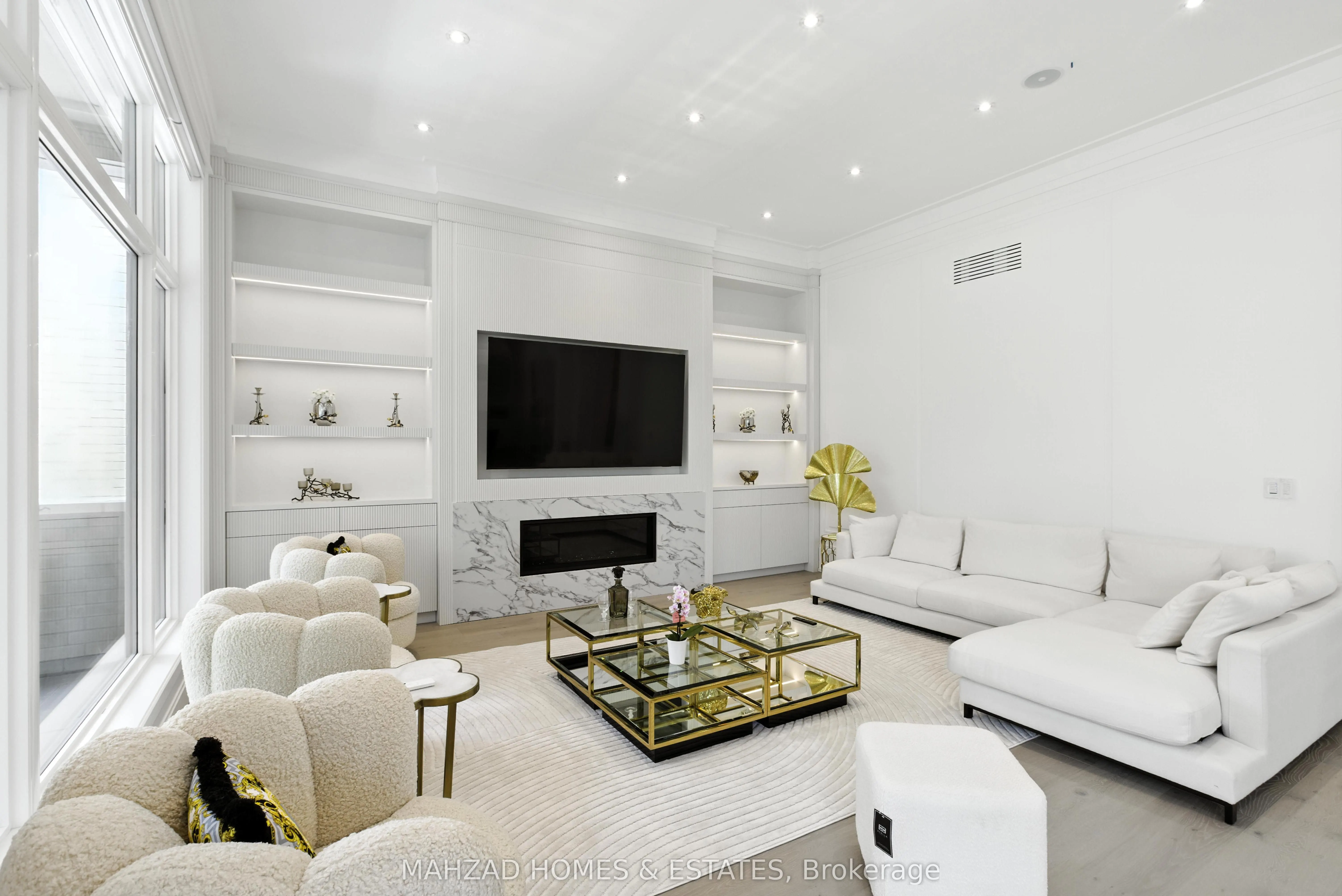 30 B Scott Drive