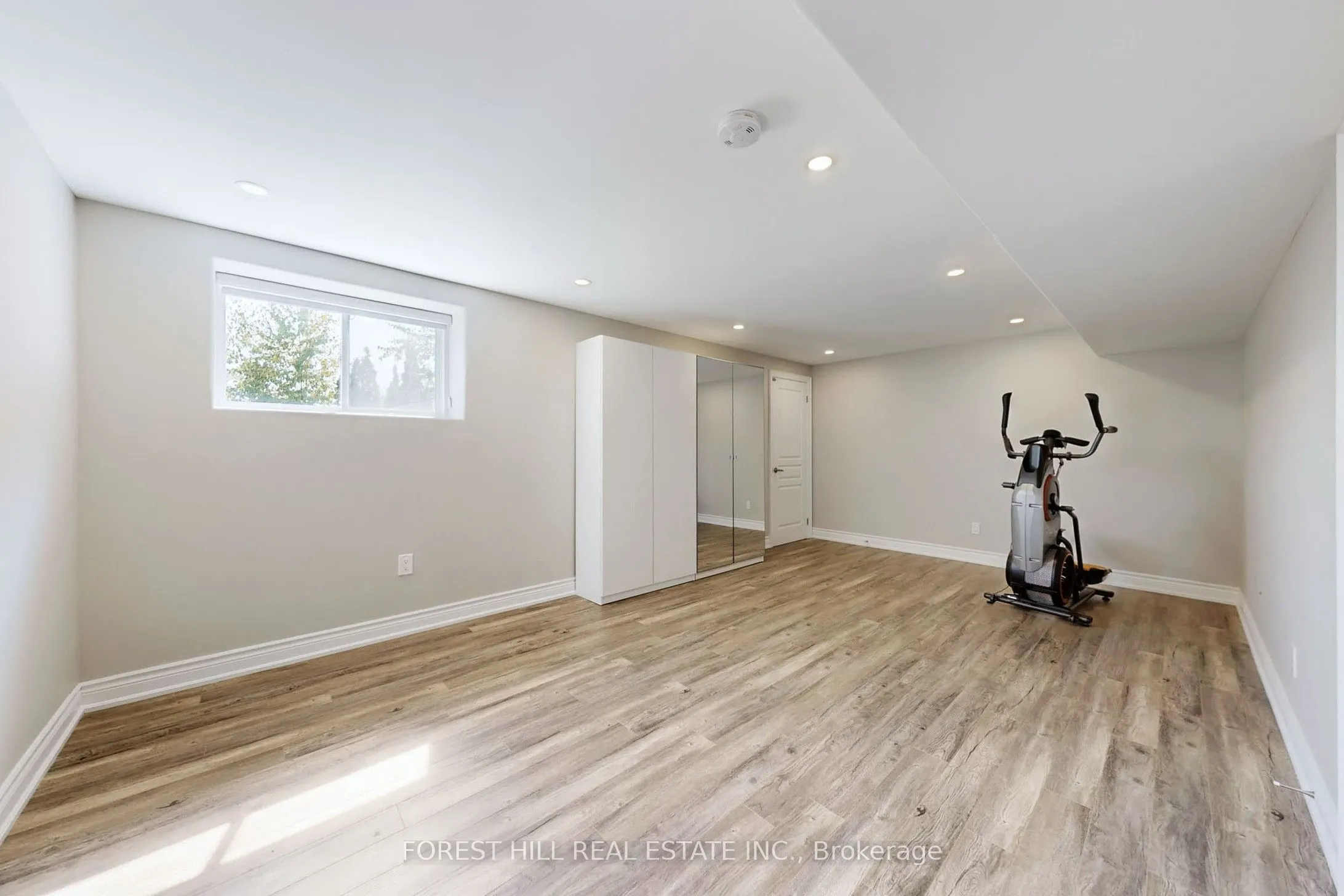 21 Farmhouse Crescent