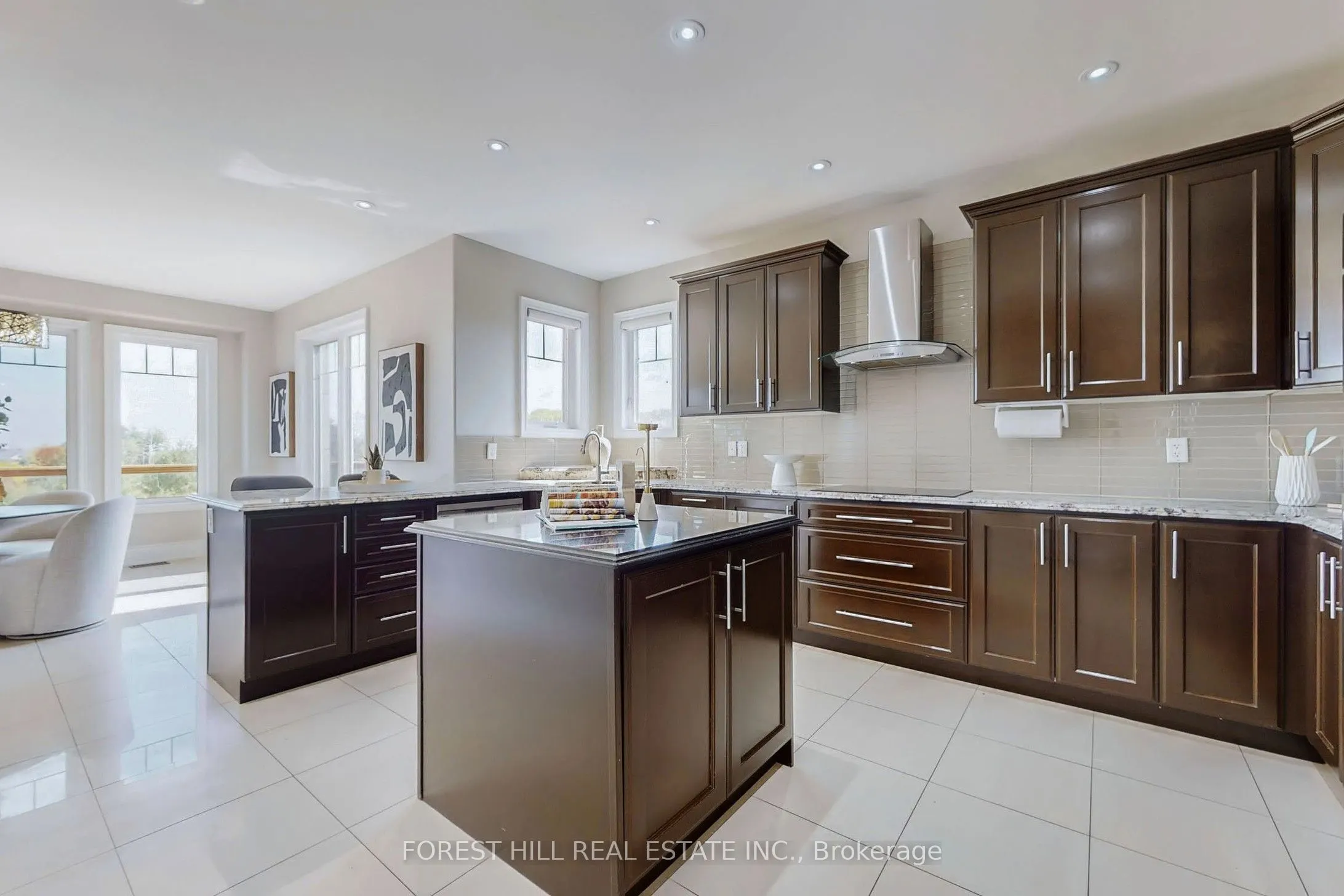 21 Farmhouse Crescent