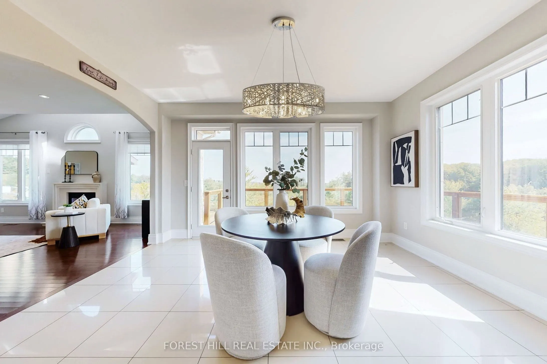 21 Farmhouse Crescent