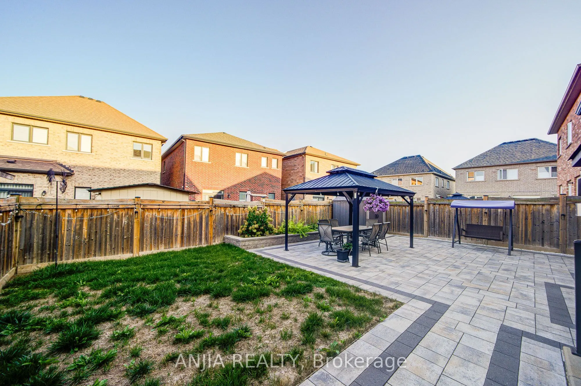 5 Warton Court