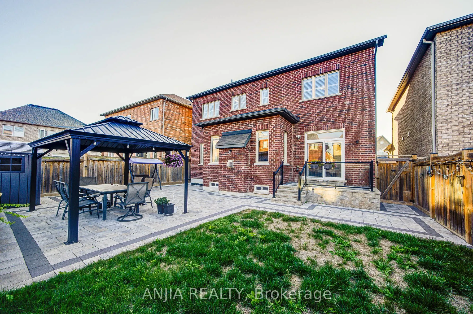 5 Warton Court