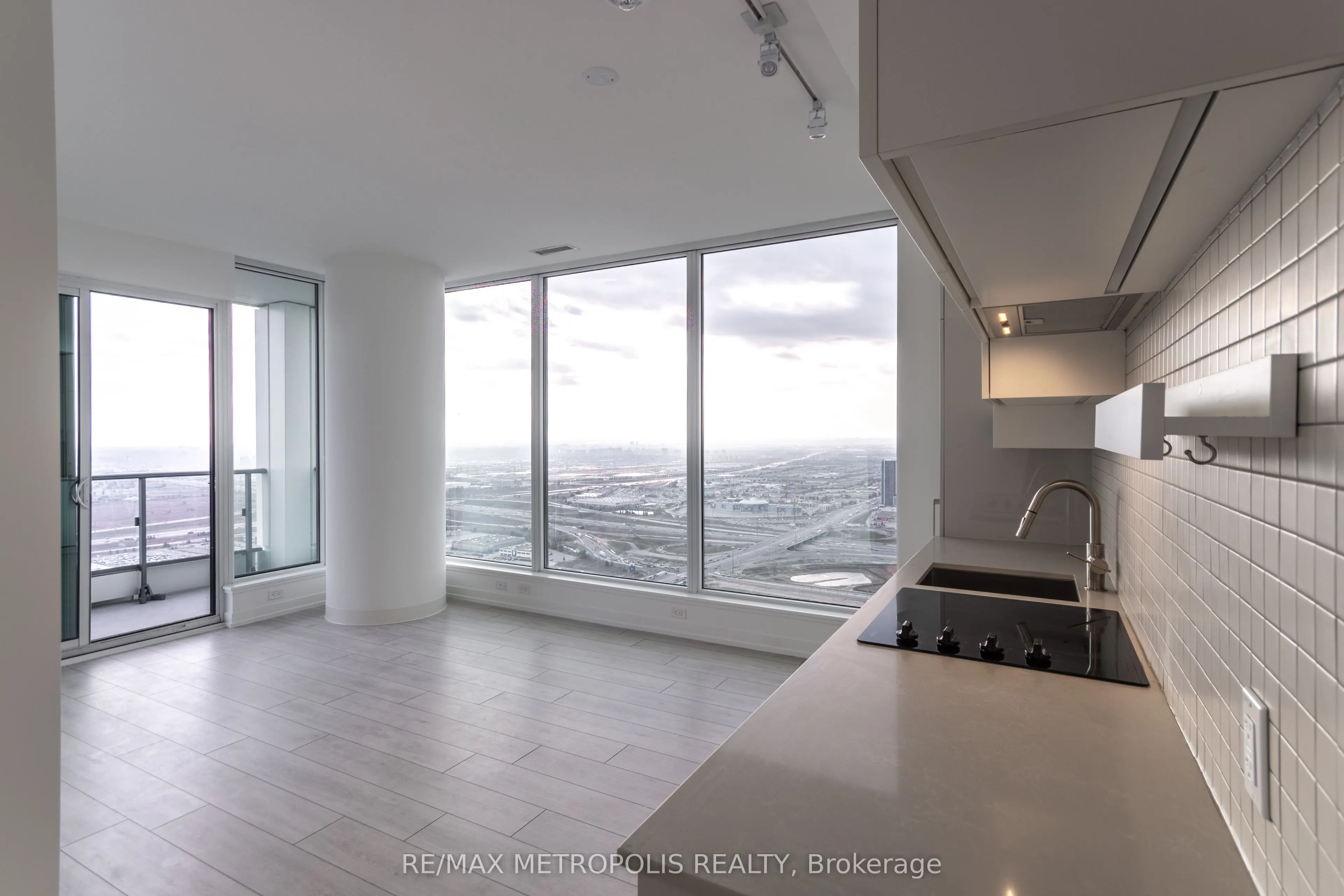 5 Buttermill Avenue, #5709