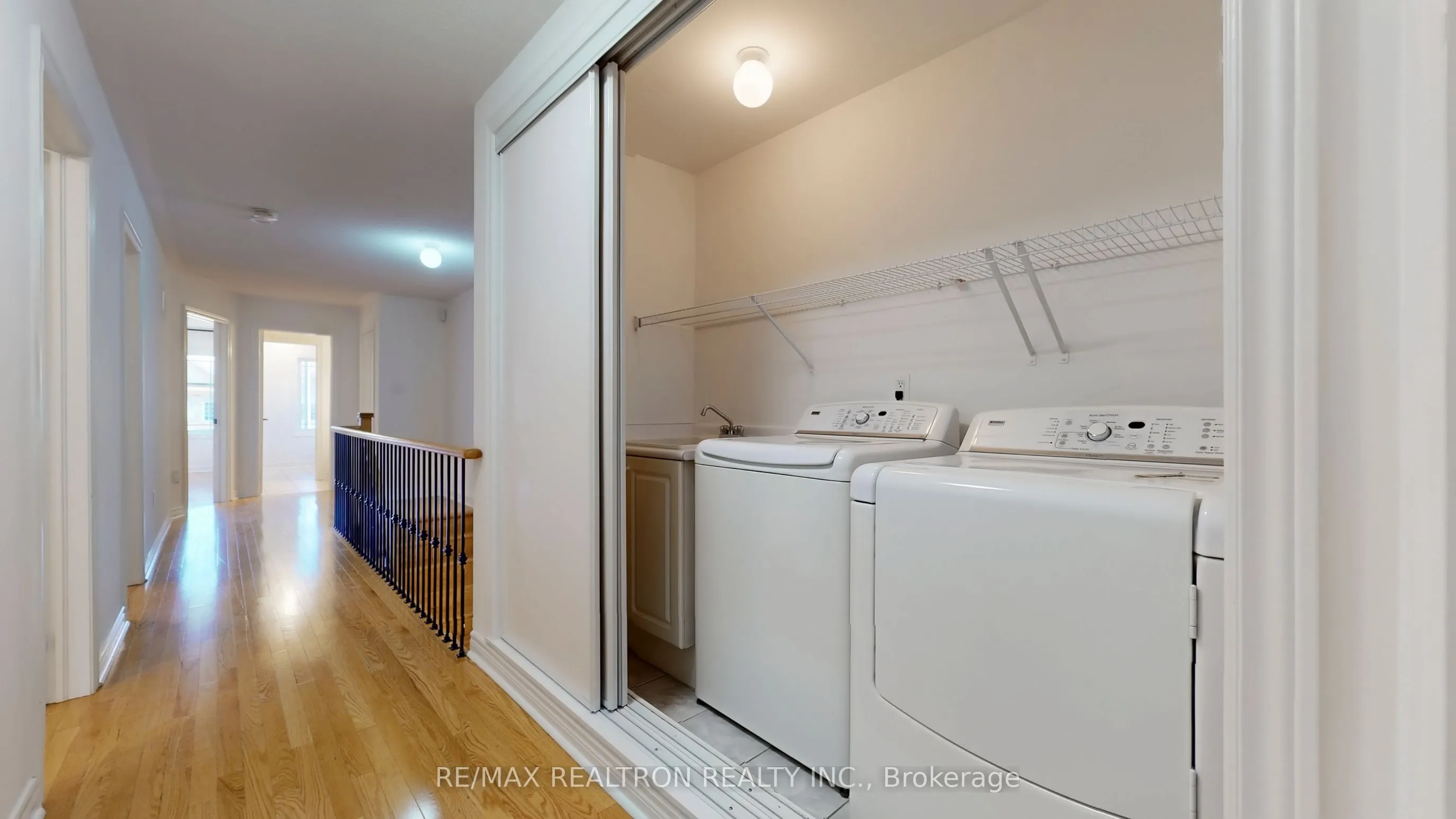 82 Sir Sanford Fleming Way