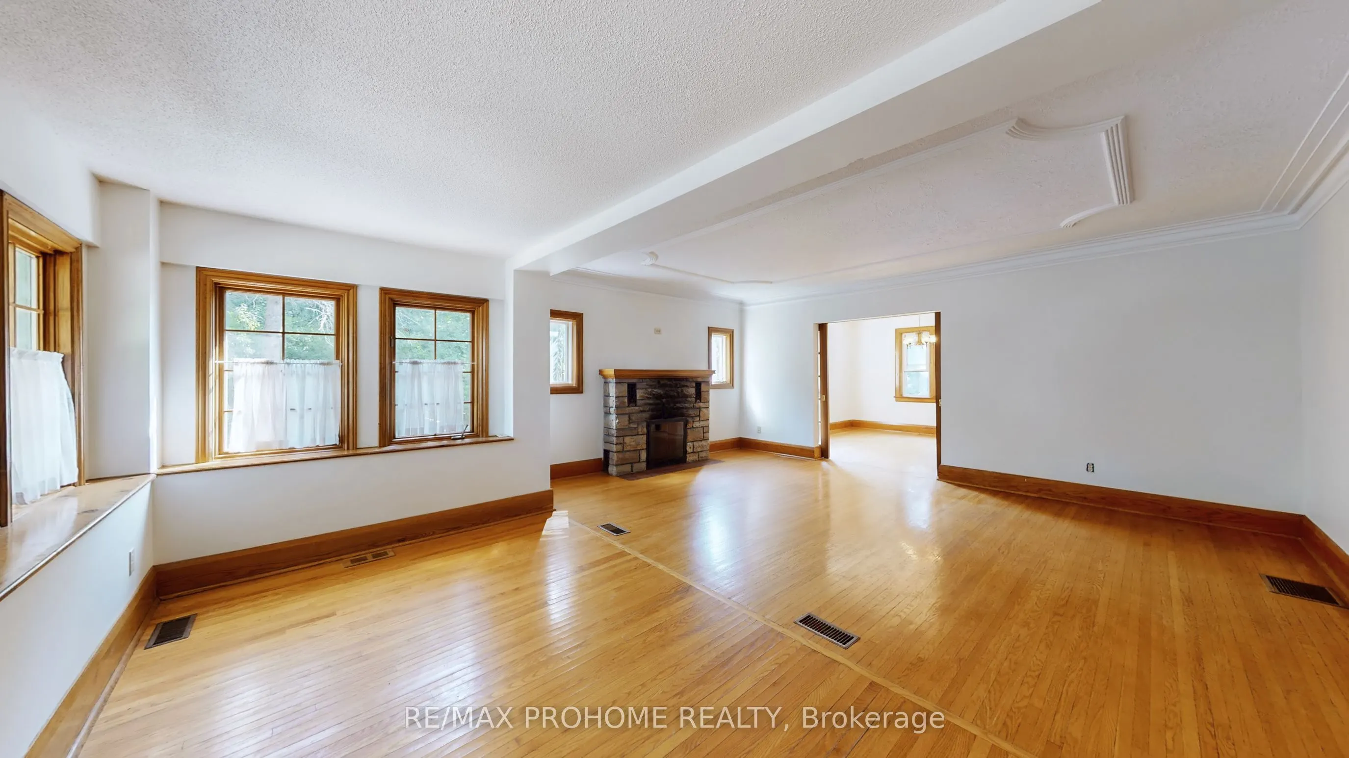 17 Eckardt Avenue