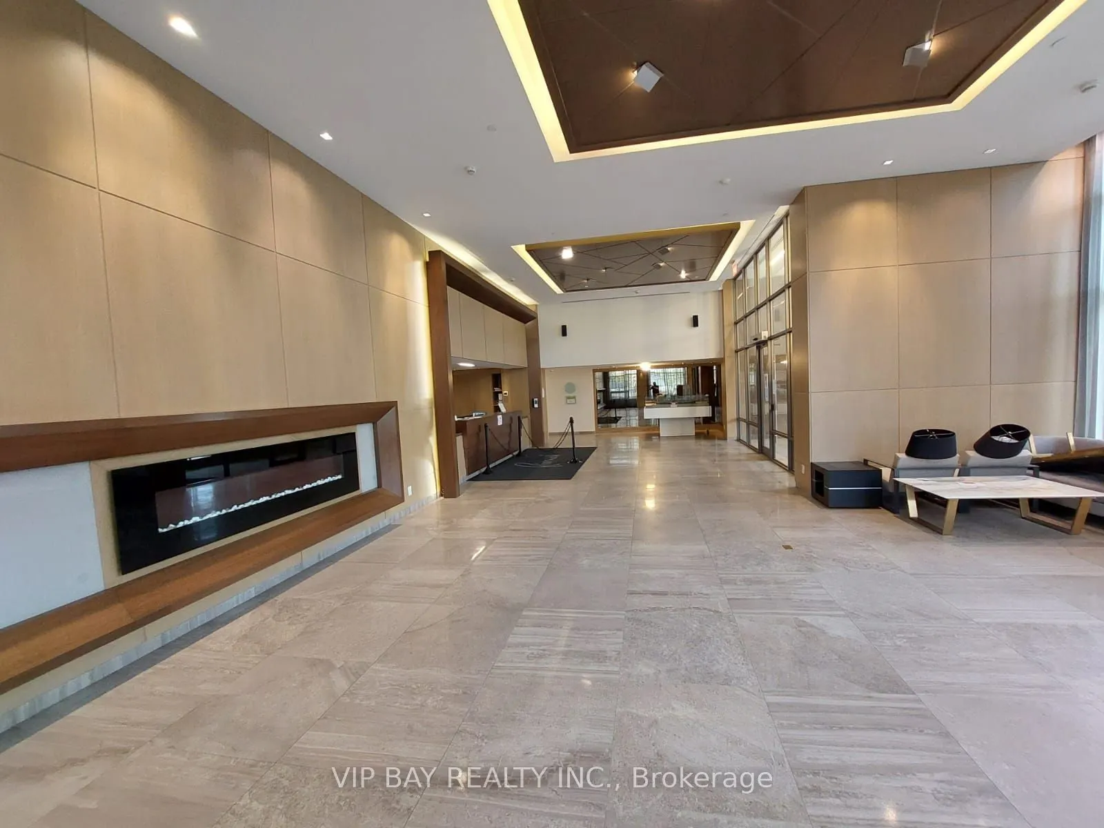 18 Uptown Drive, #1103