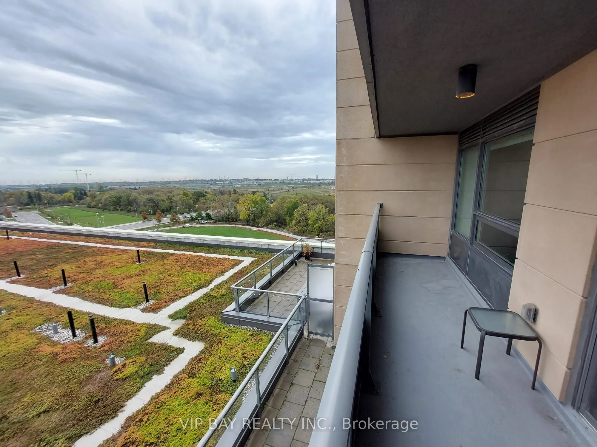 18 Uptown Drive, #1103