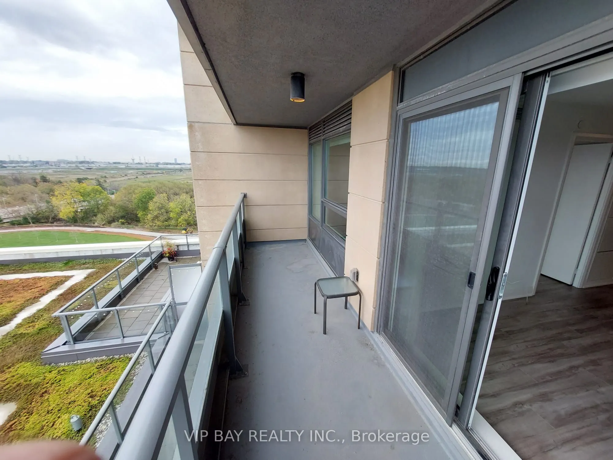 18 Uptown Drive, #1103