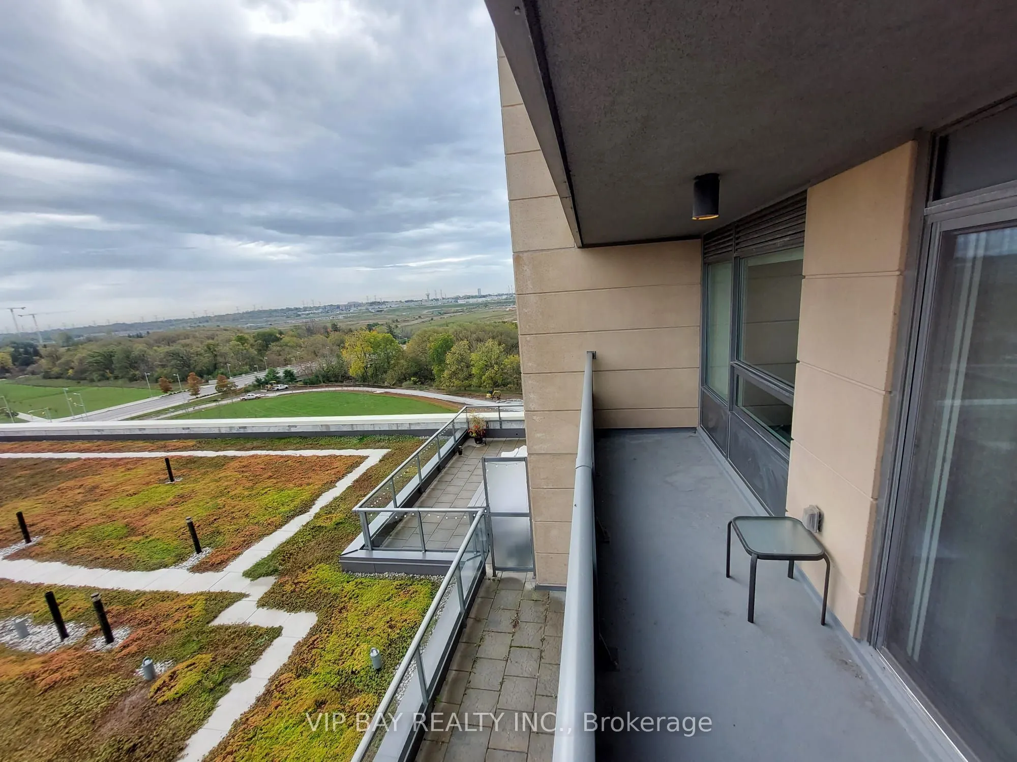 18 Uptown Drive, #1103