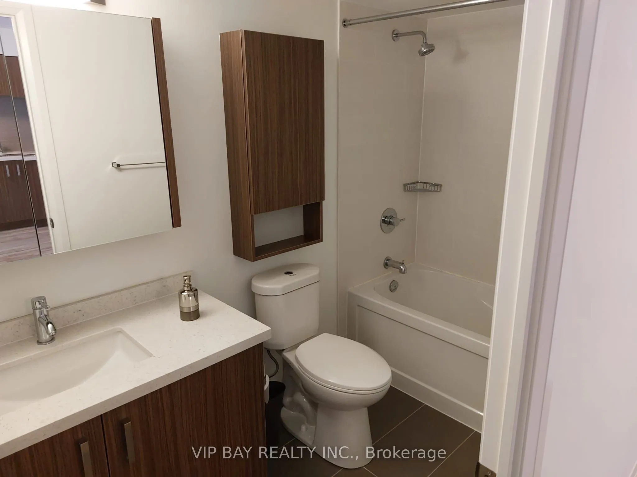 18 Uptown Drive, #1103