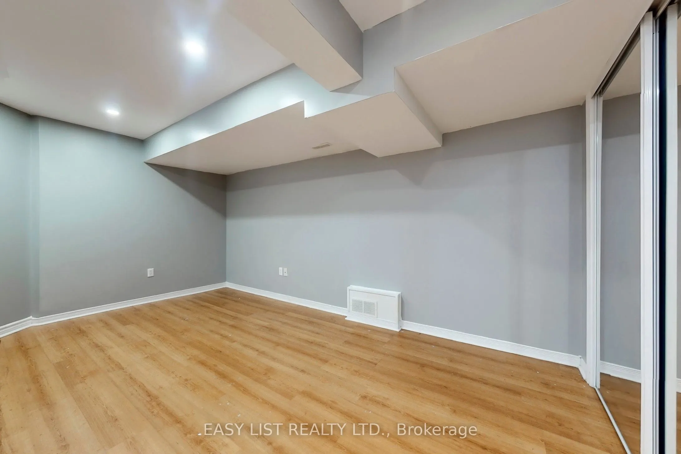 6 Kingshill #basement Road