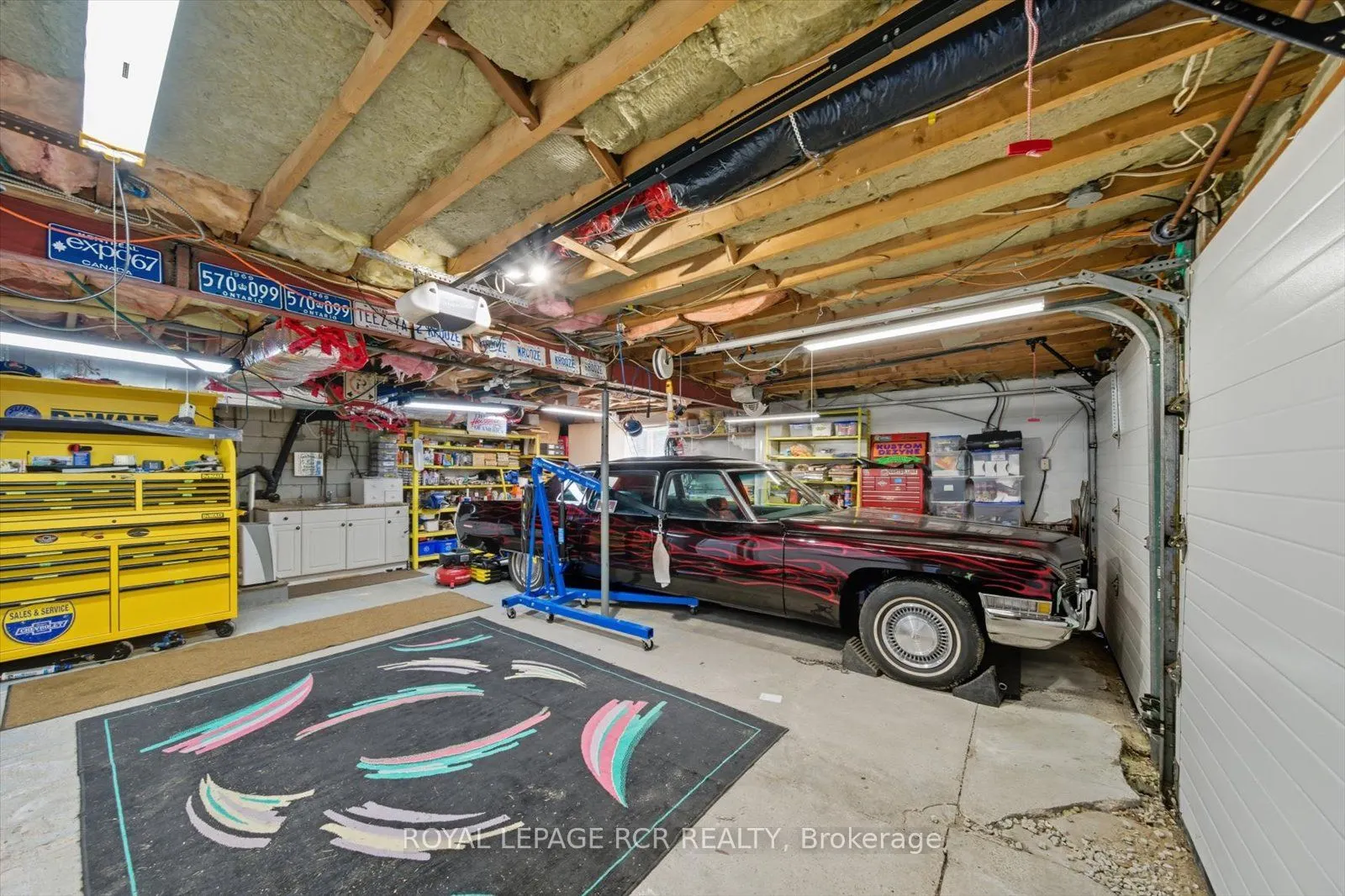1637 15 Side Road