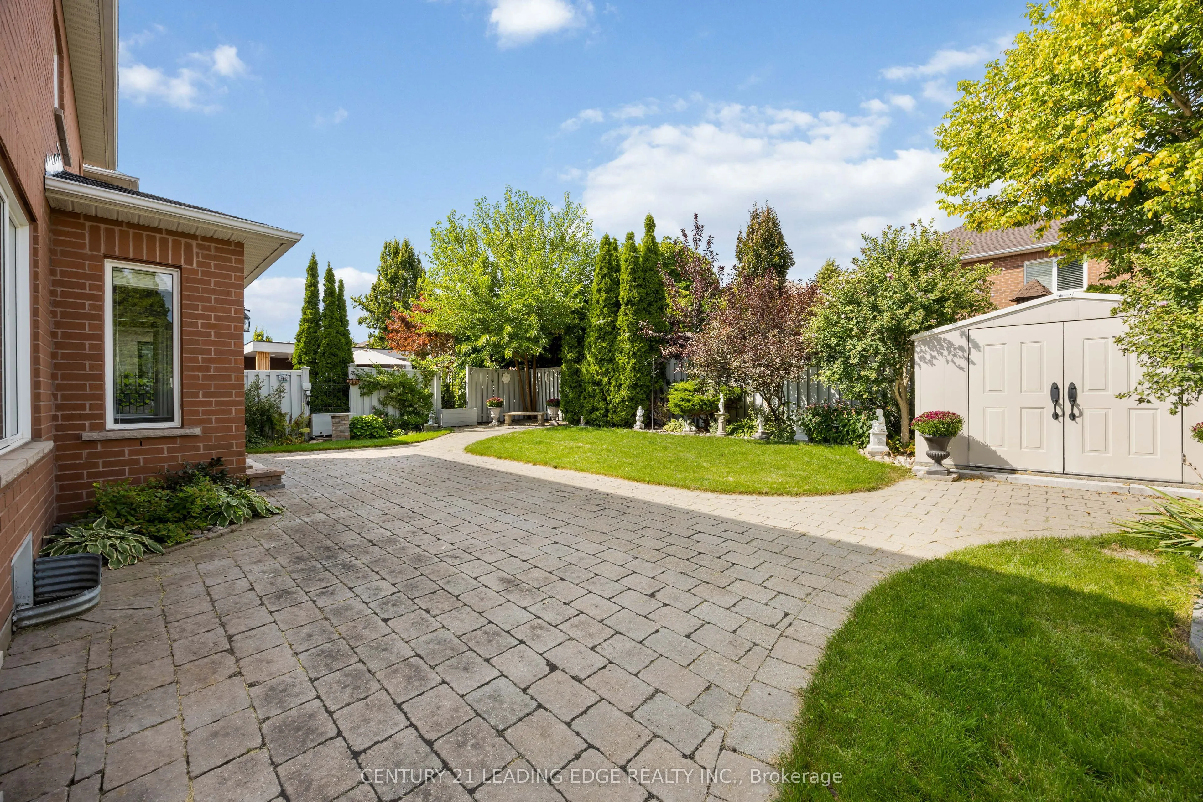 106 Noble Prince Place