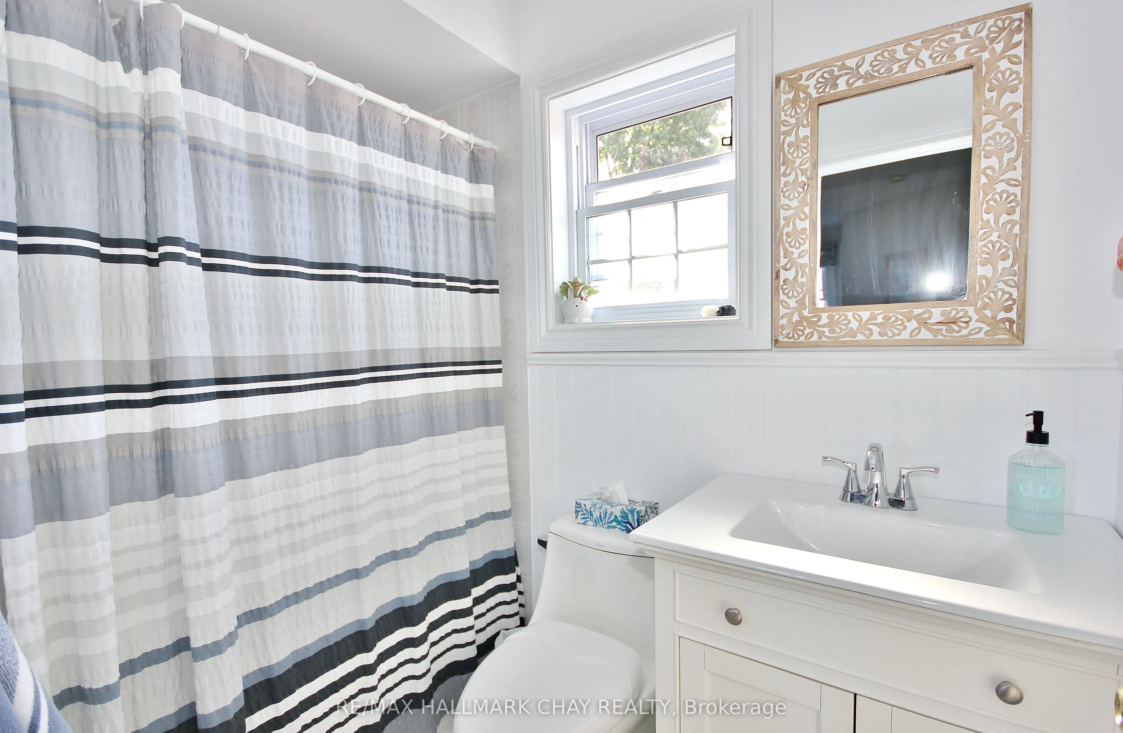 1084 Winnifred Court