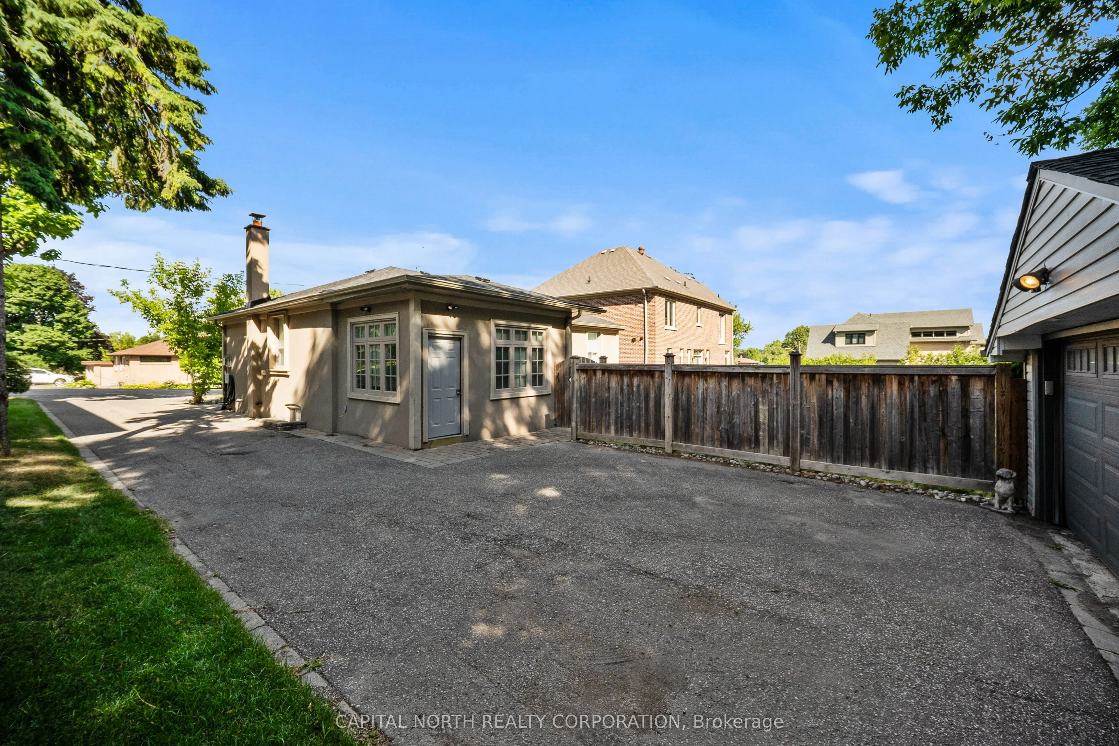 89 Hambly Avenue