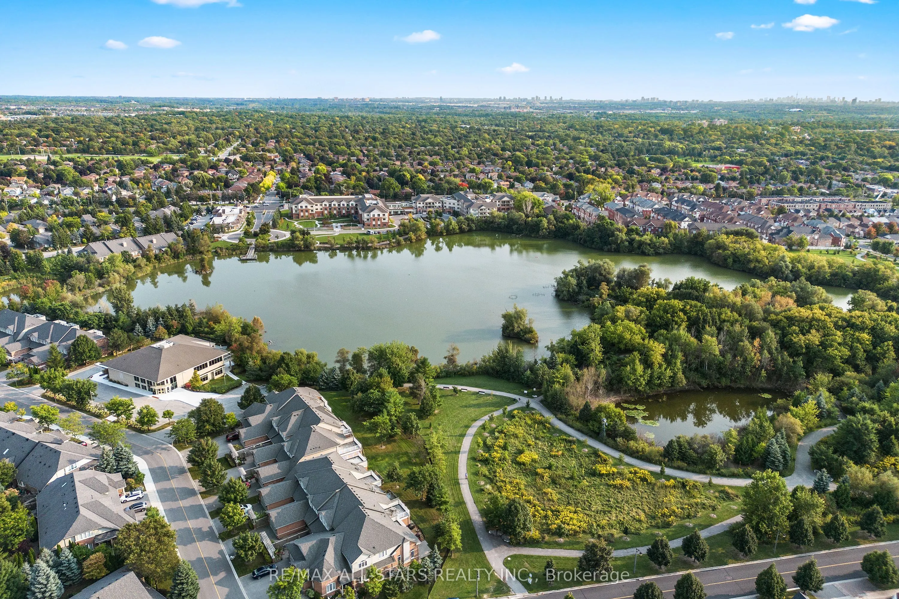 86 Lakeside Vista Way, #410