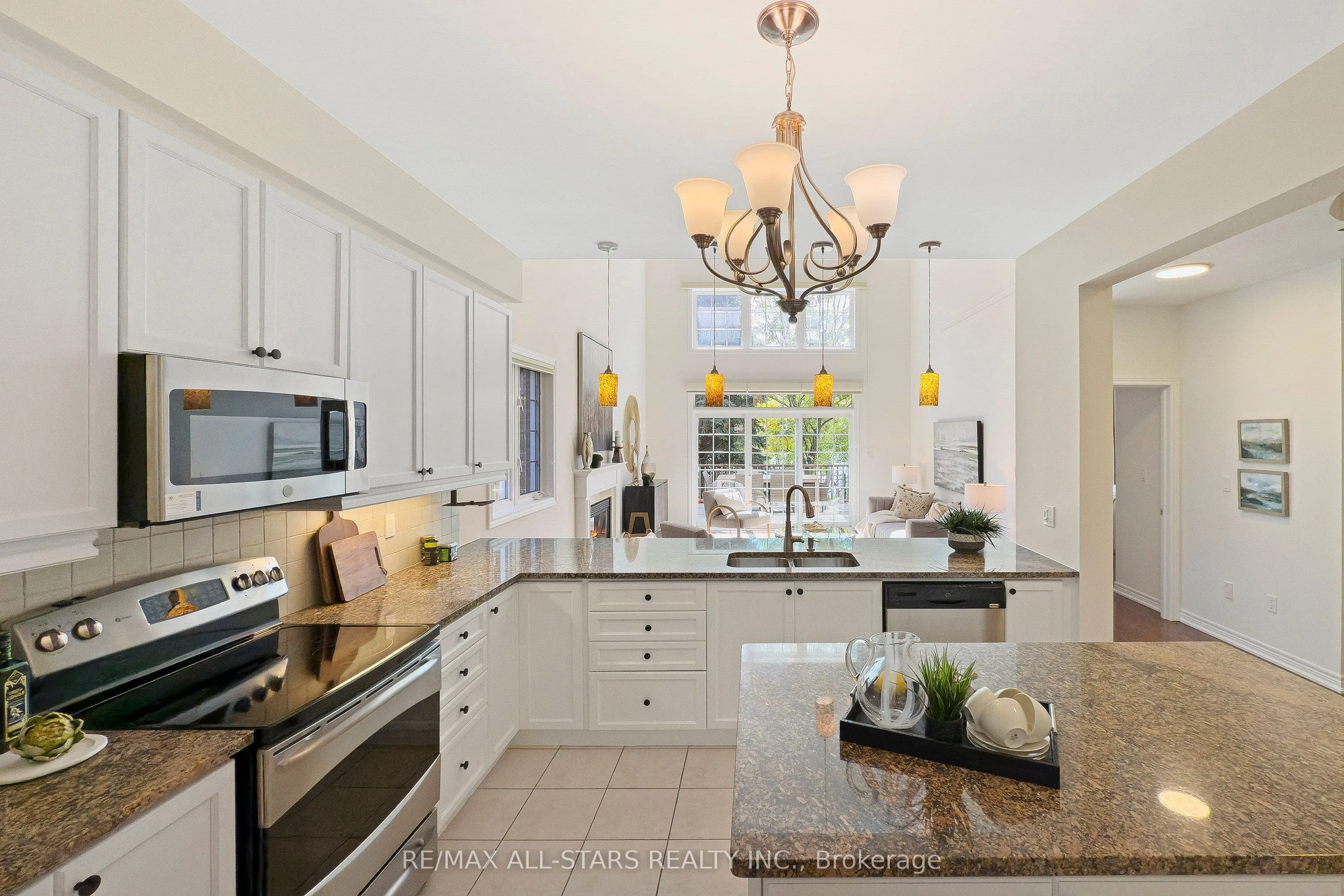 86 Lakeside Vista Way, #410