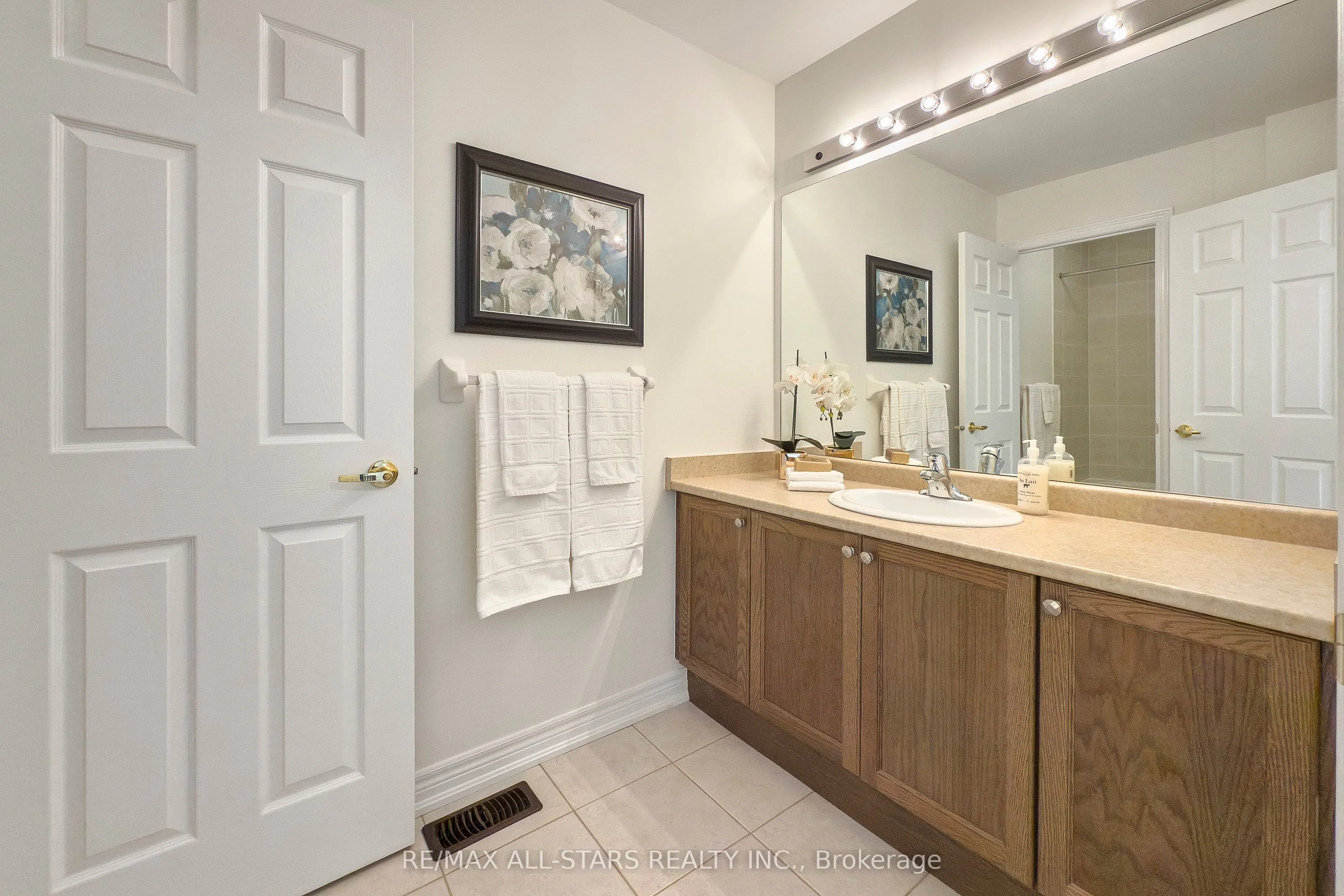 86 Lakeside Vista Way, #410