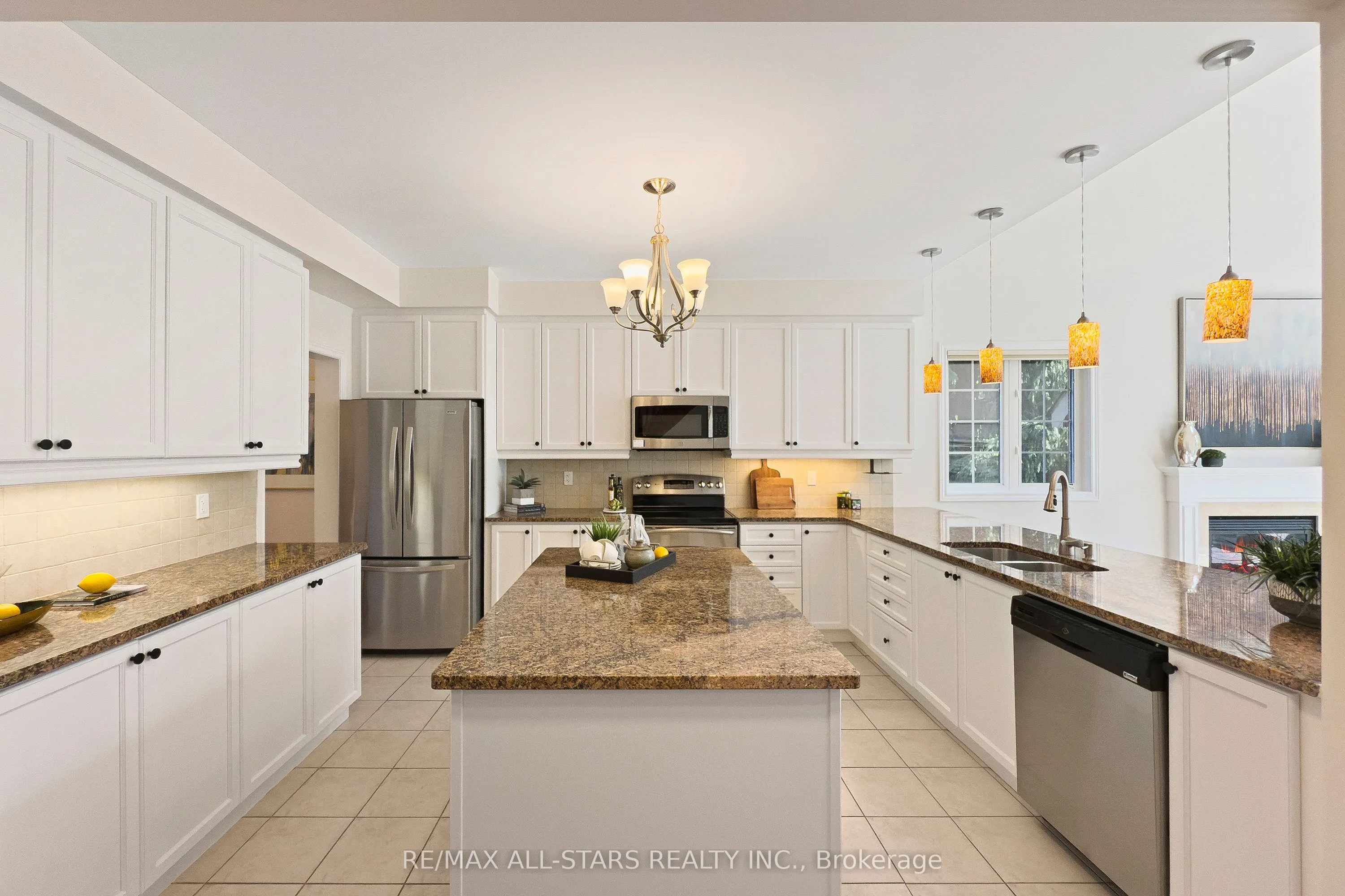86 Lakeside Vista Way, #410