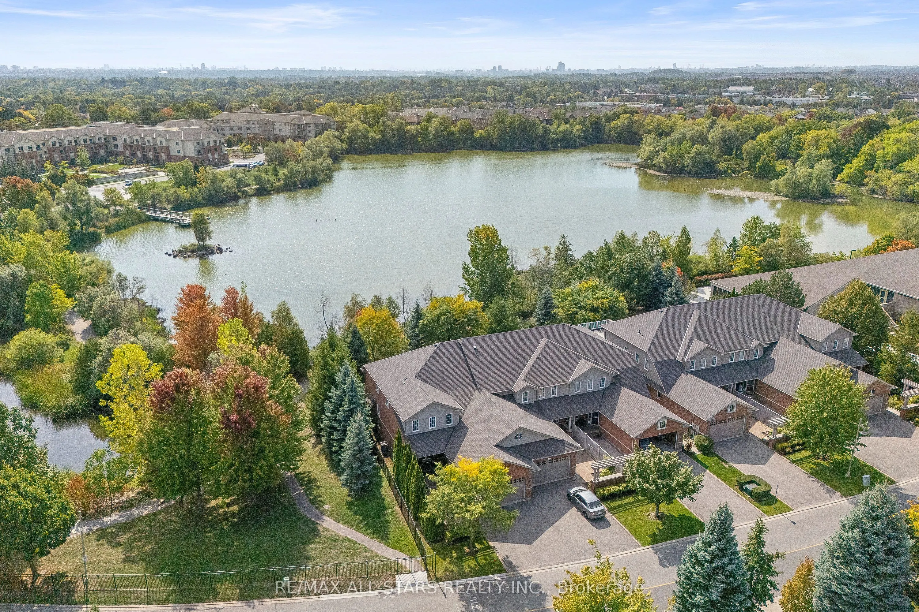86 Lakeside Vista Way, #410