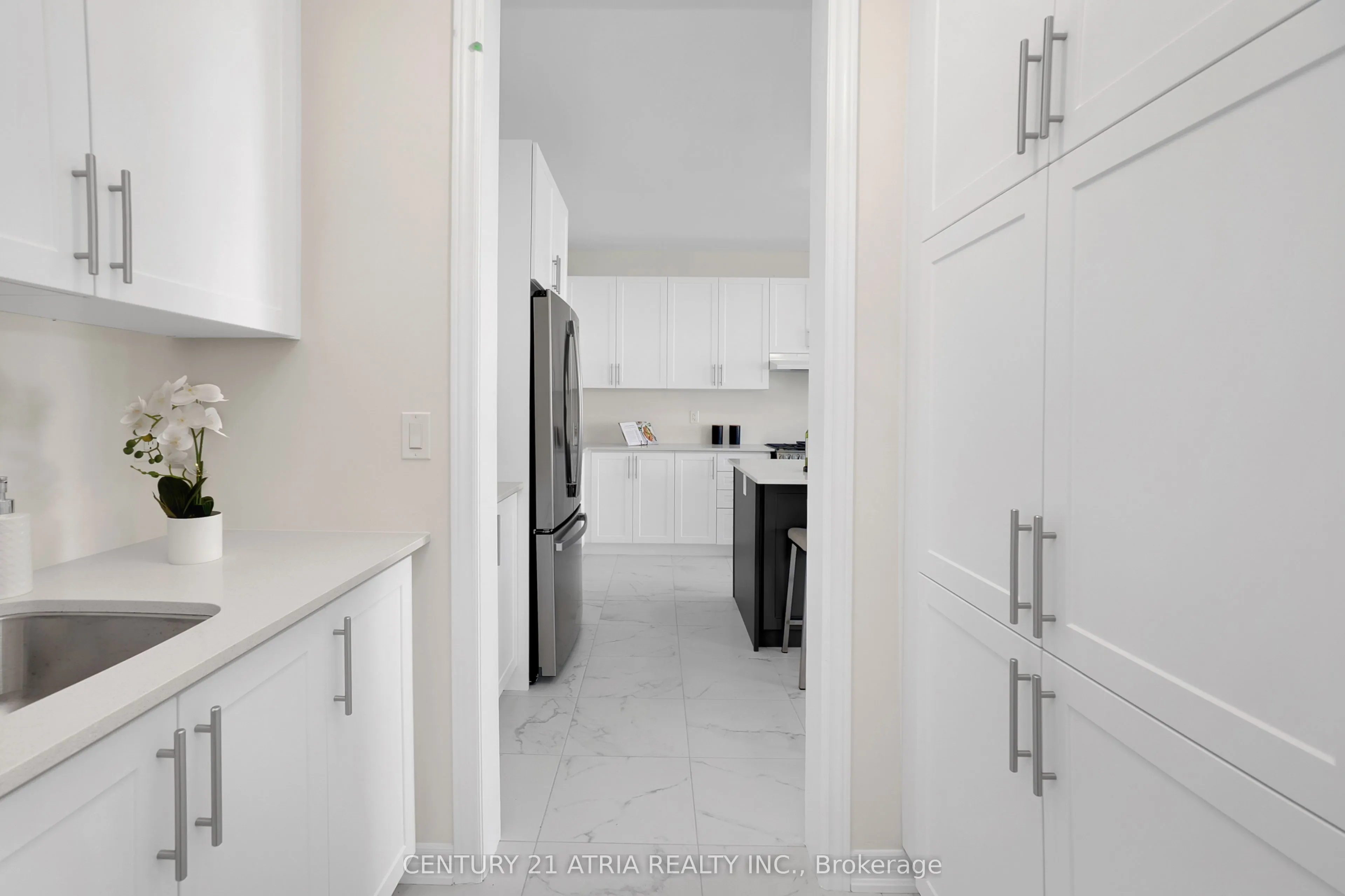 1413 Davis Loop