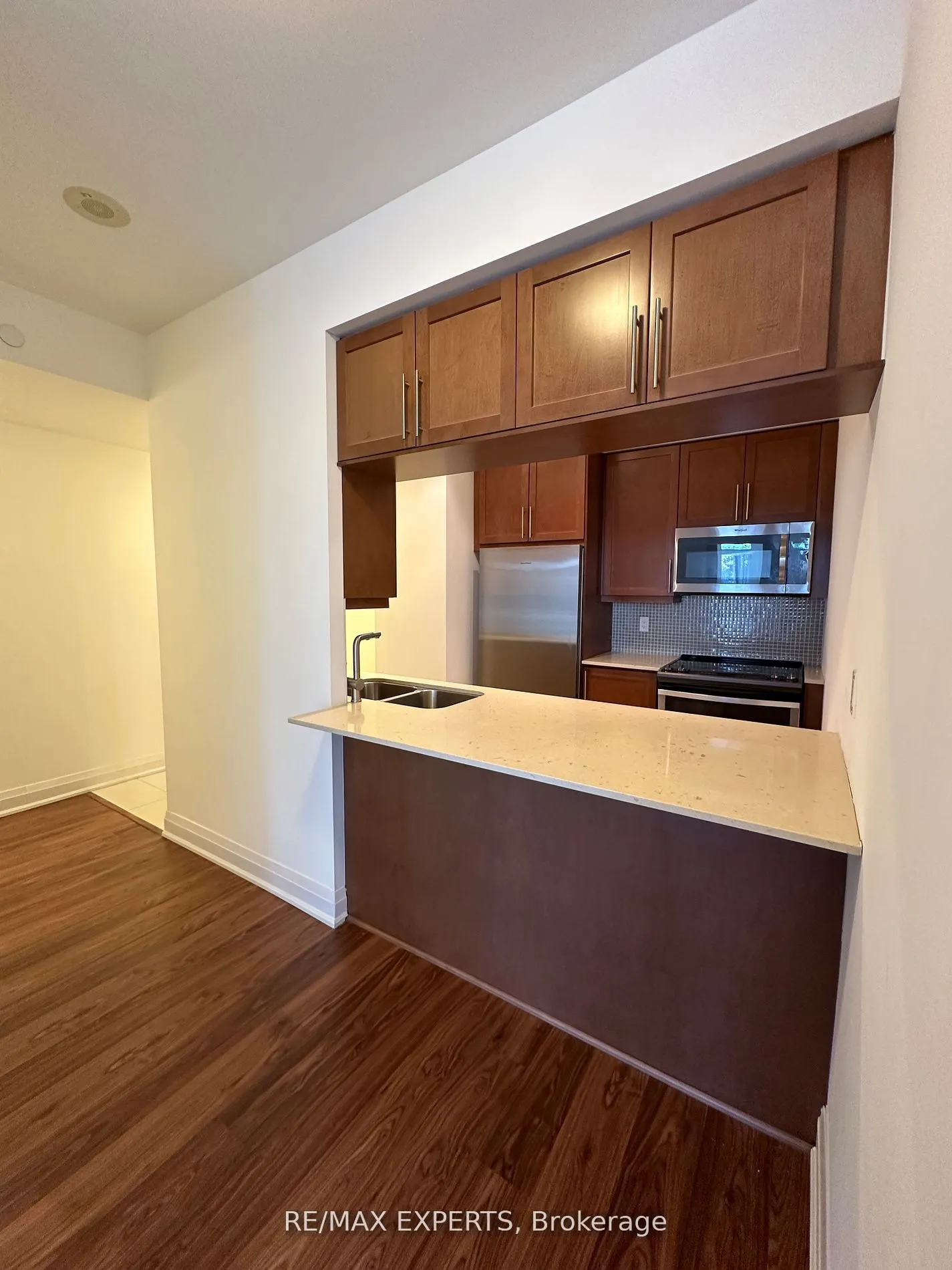 65 Oneida Crescent, #303