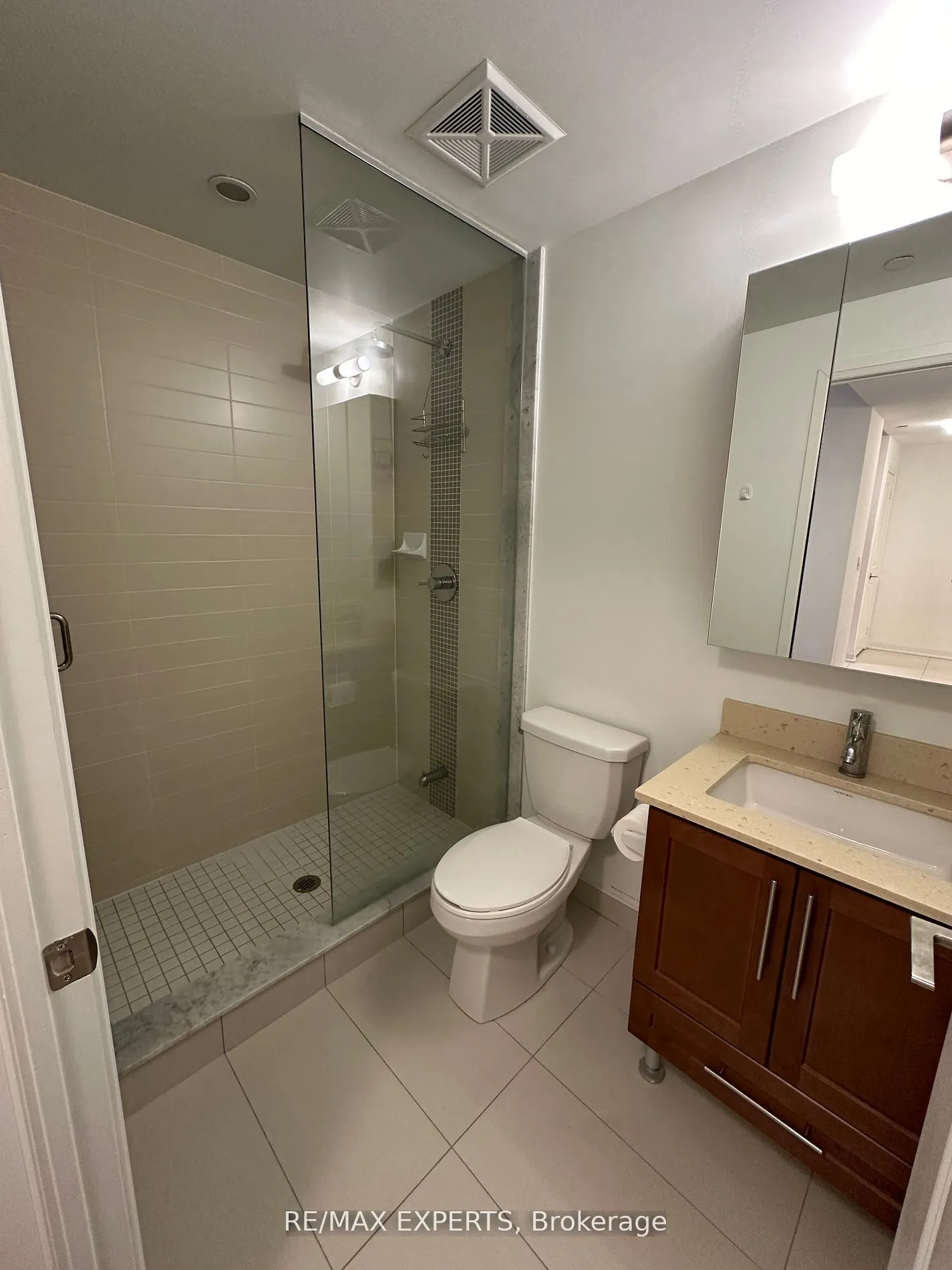 65 Oneida Crescent, #303