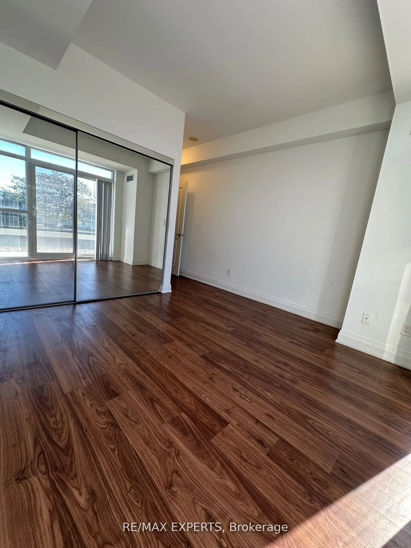 65 Oneida Crescent, #303