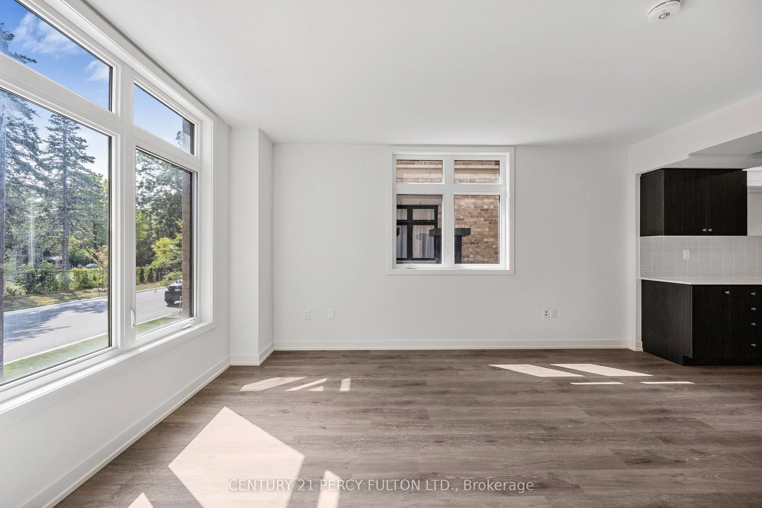 58 Elizabeth Street S, #2208