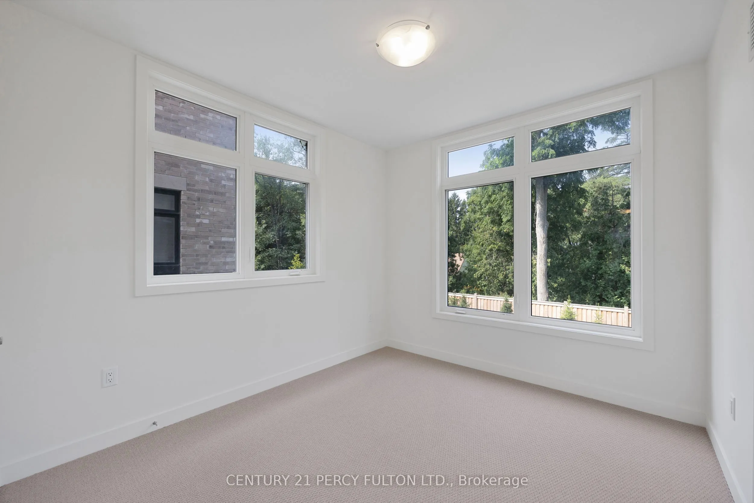 58 Elizabeth Street S, #2208