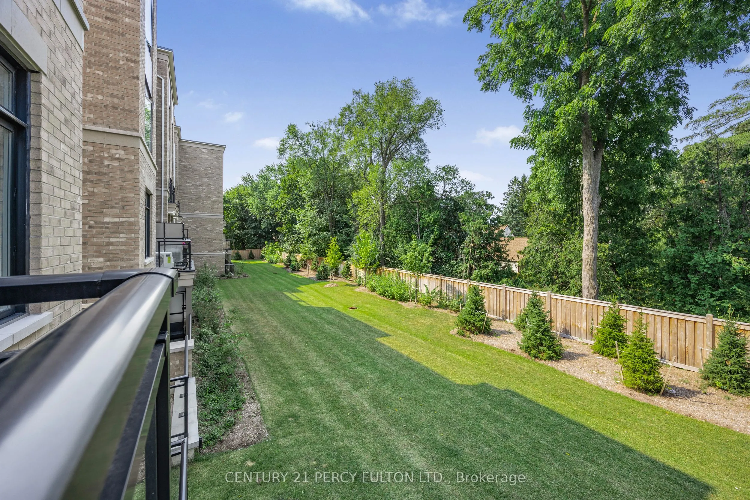 58 Elizabeth Street S, #2208