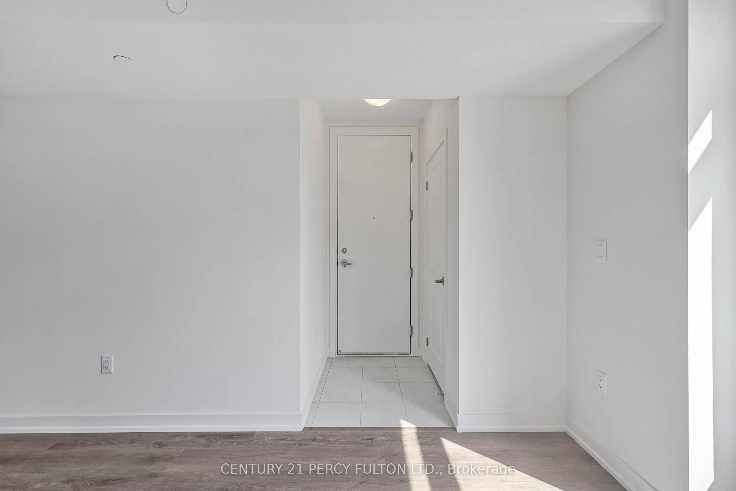 58 Elizabeth Street S, #2208