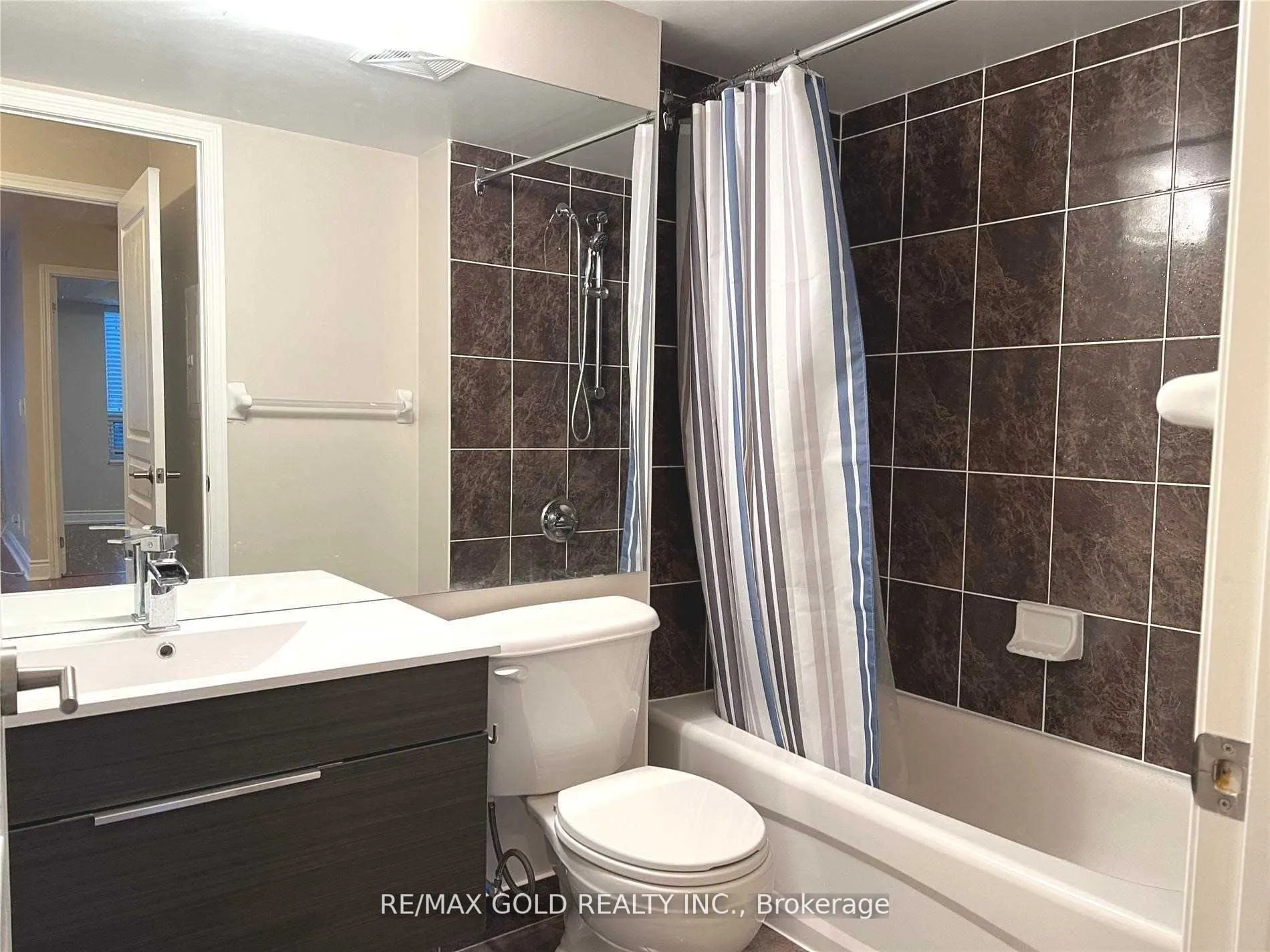 75 South Town Centre Boulevard, #508